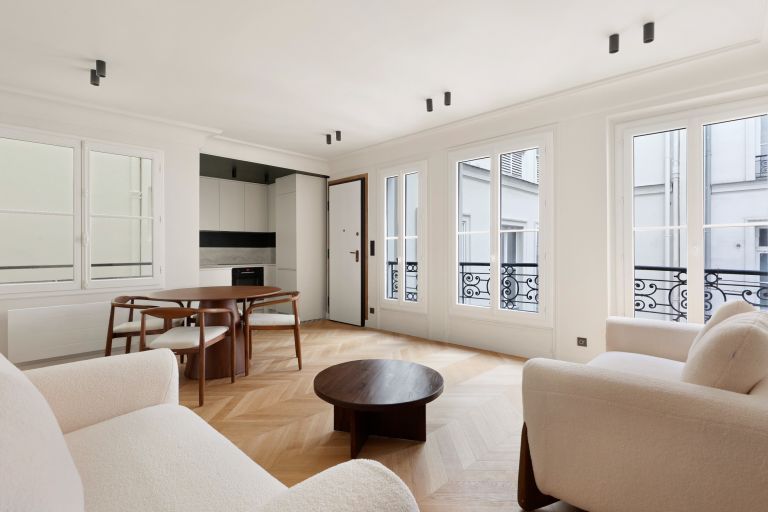 luxury apartment 3 Rooms for sale on PARIS (75001)