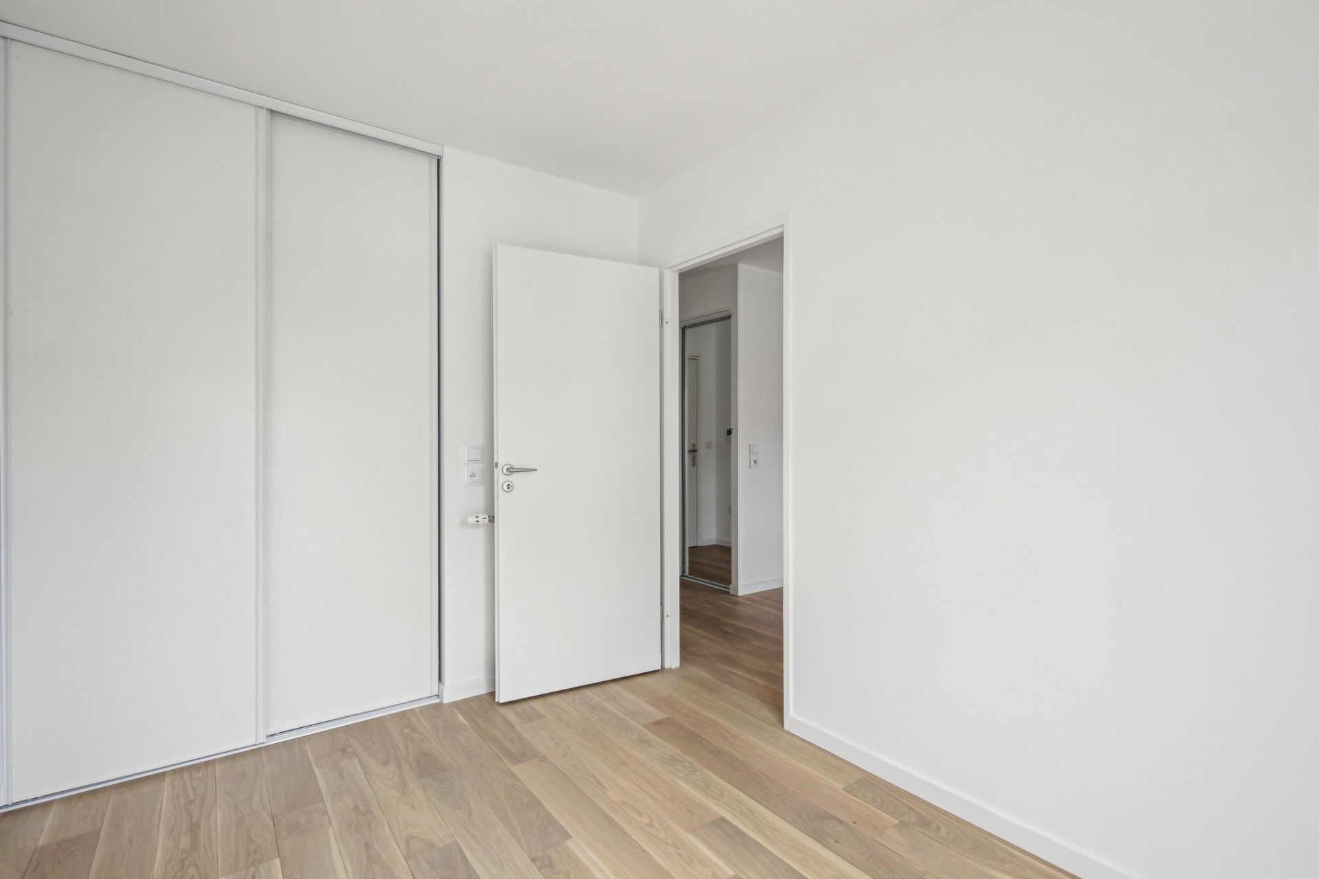 luxury apartment 2 Rooms for rent on LA GARENNE COLOMBES (92250)