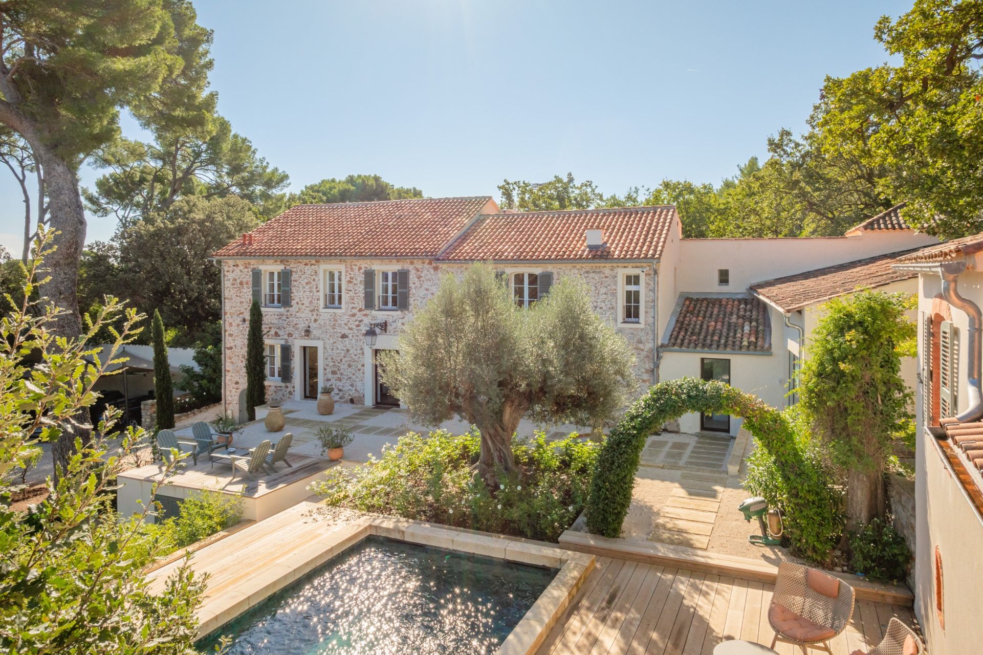 maison de luxe 10 Pièces en vente sur HYERES (83400)
