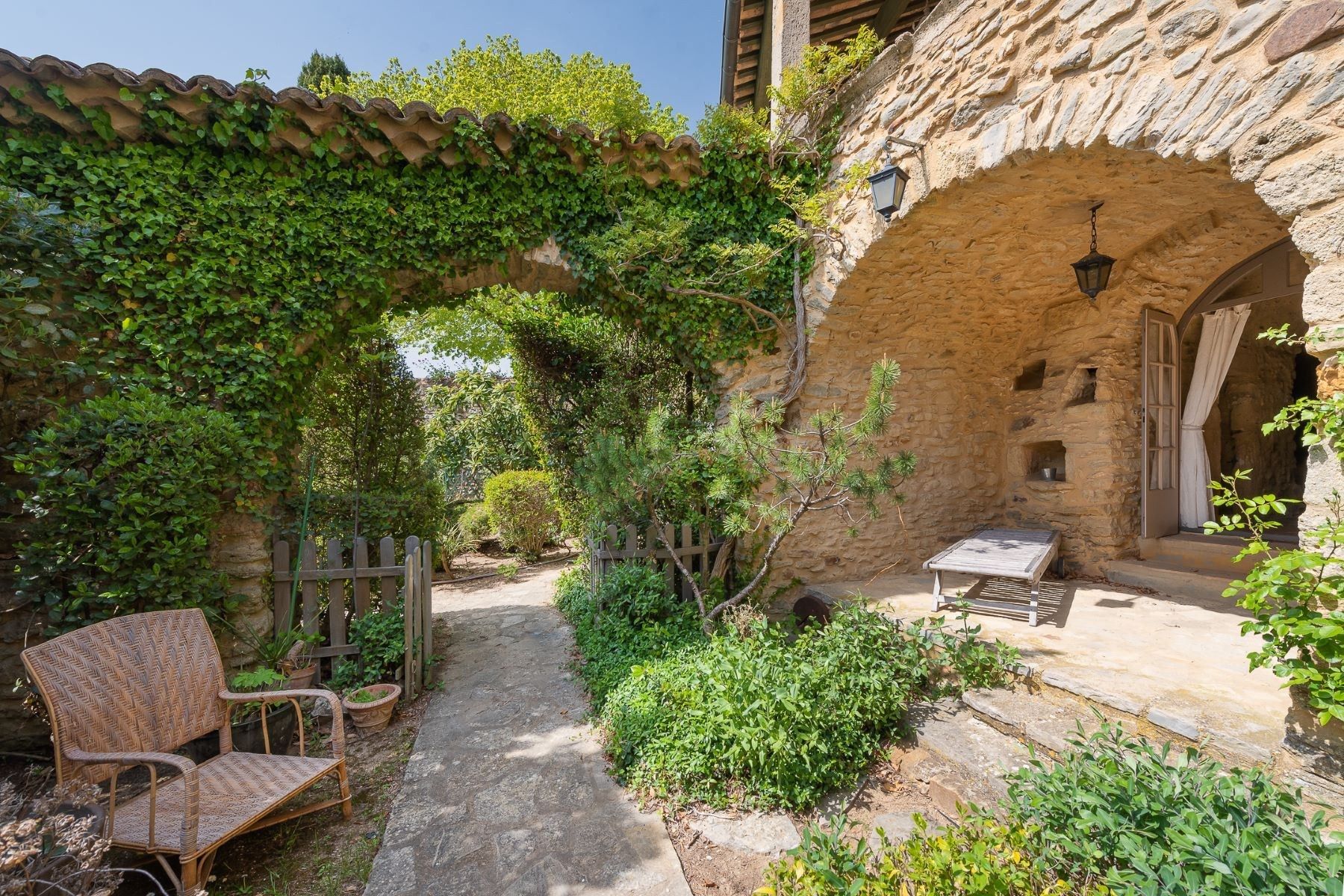 maison de luxe 8 Pièces en vente sur UZES (30700)