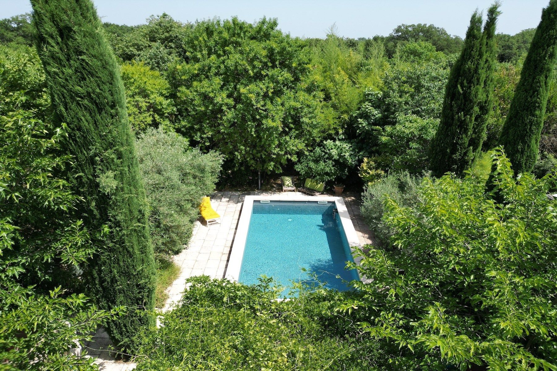 luxury house 10 Rooms for sale on LUSSAN (30580)