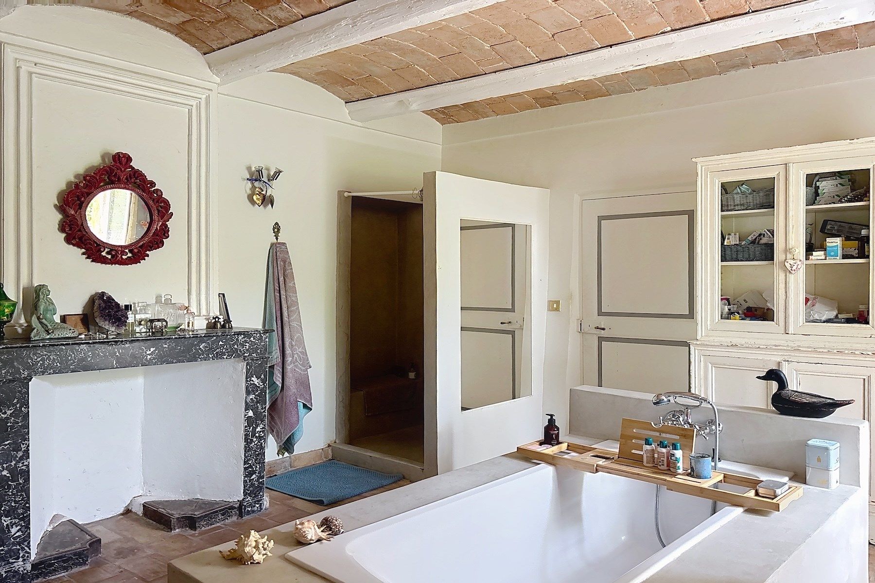 luxury house 10 Rooms for sale on LUSSAN (30580)