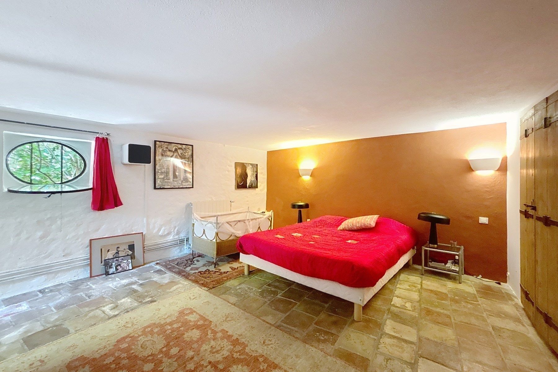 luxury house 10 Rooms for sale on LUSSAN (30580)