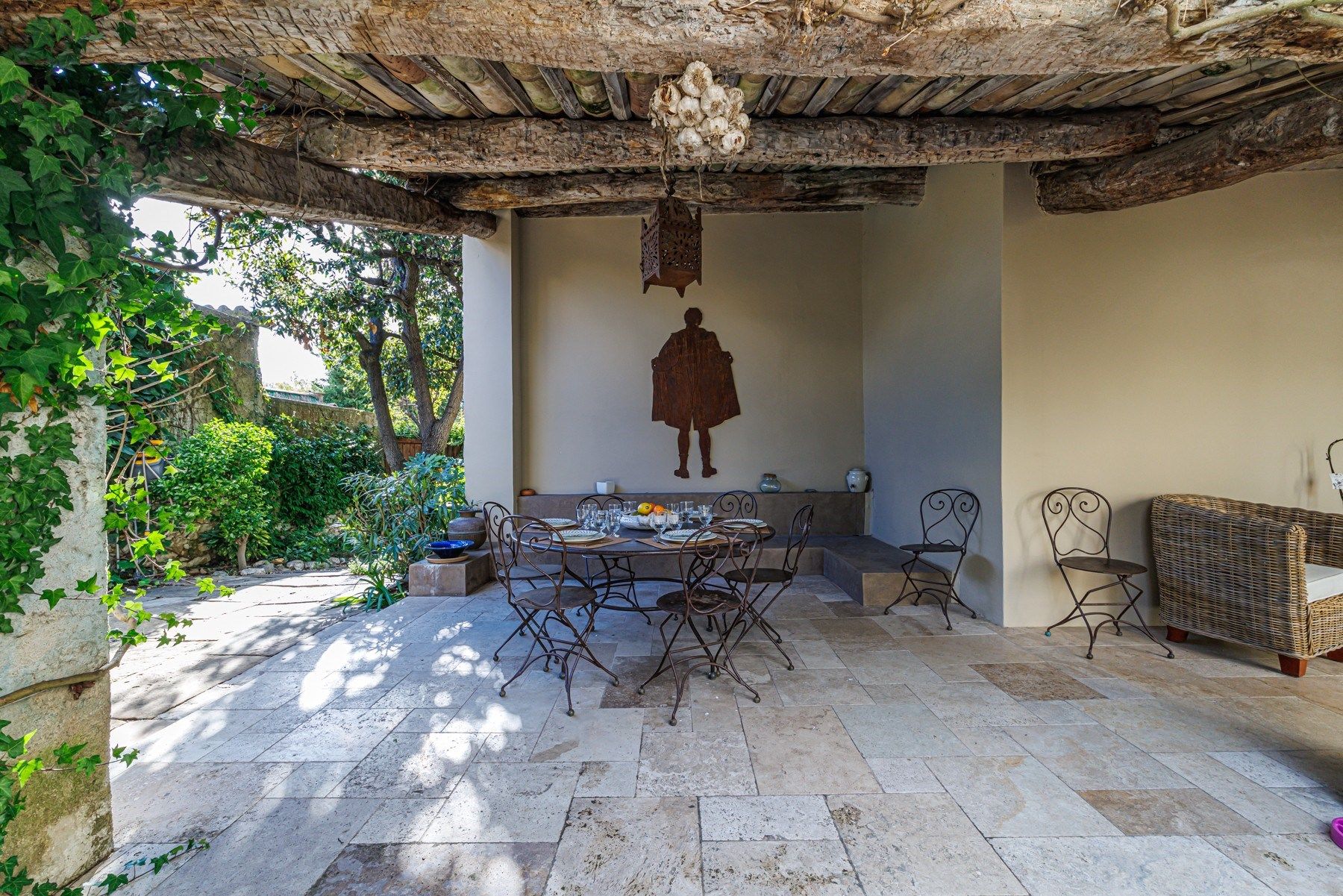 bastide 8 Rooms for sale on LA COLLE SUR LOUP (06480)