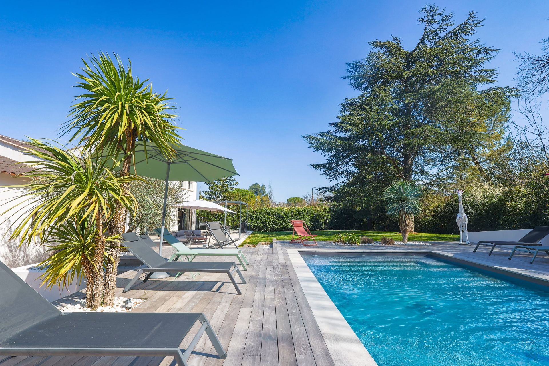 luxury house 7 Rooms for sale on PUYRICARD (13540)