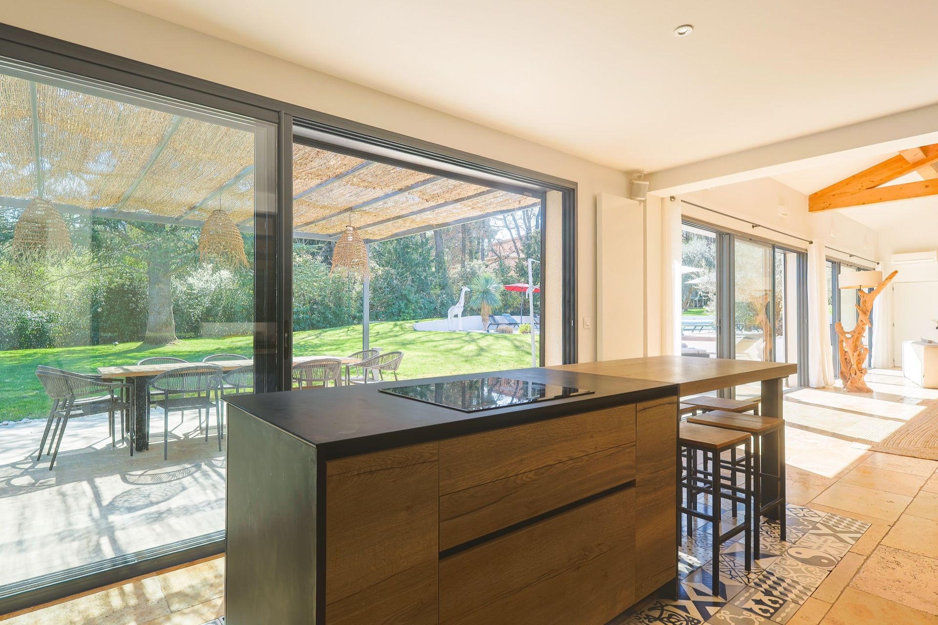 luxury house 7 Rooms for sale on PUYRICARD (13540)