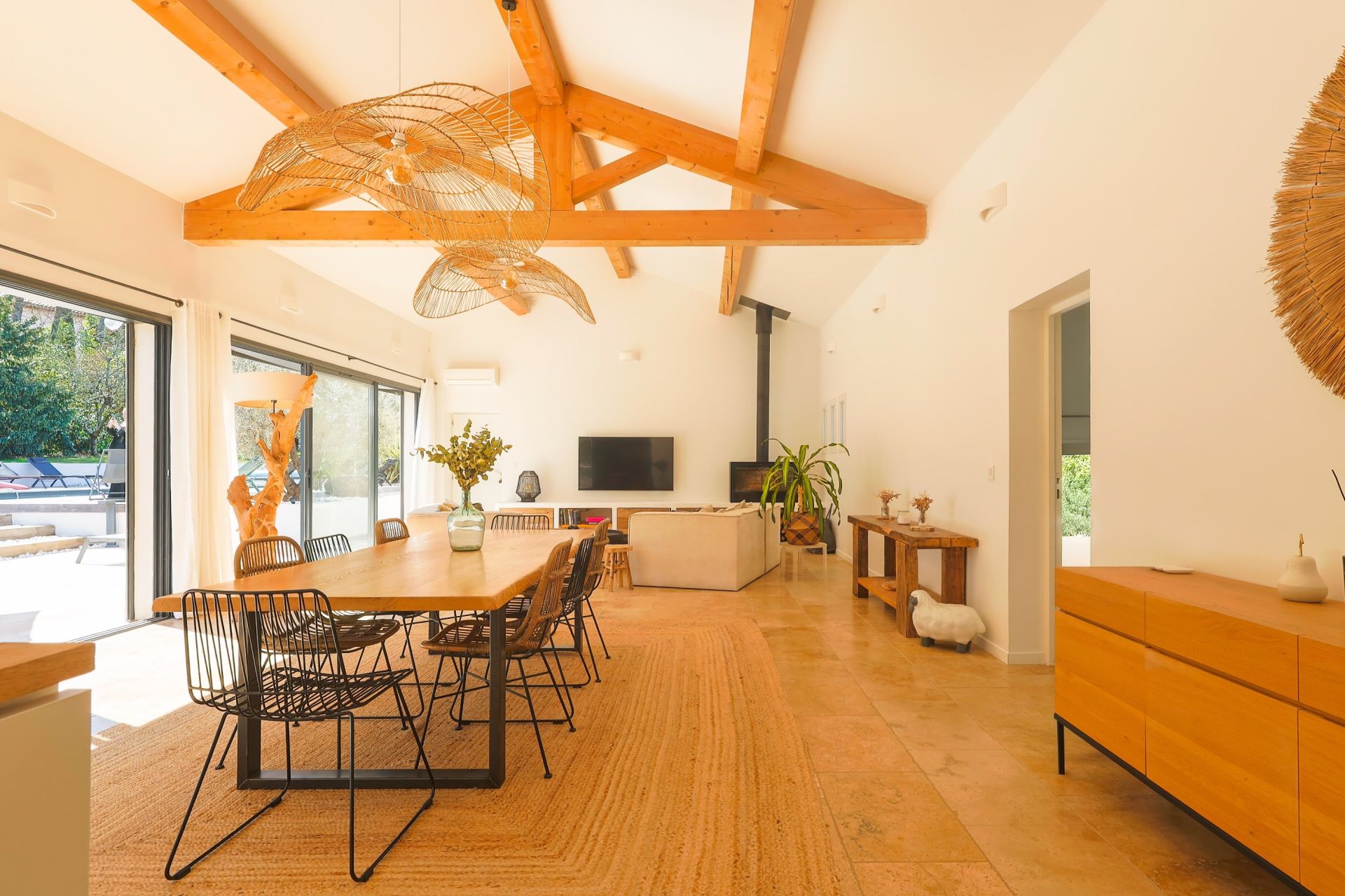 luxury house 7 Rooms for sale on PUYRICARD (13540)