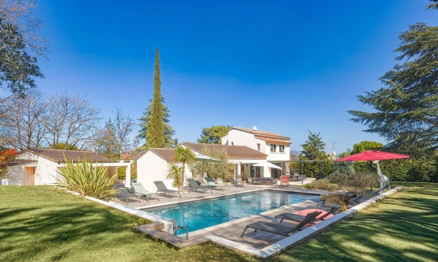 luxury house 7 Rooms for sale on PUYRICARD (13540)