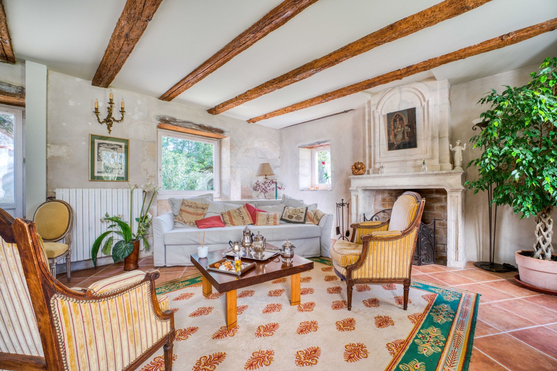 luxury house 10 Rooms for sale on LA ROCHELLE (17000)