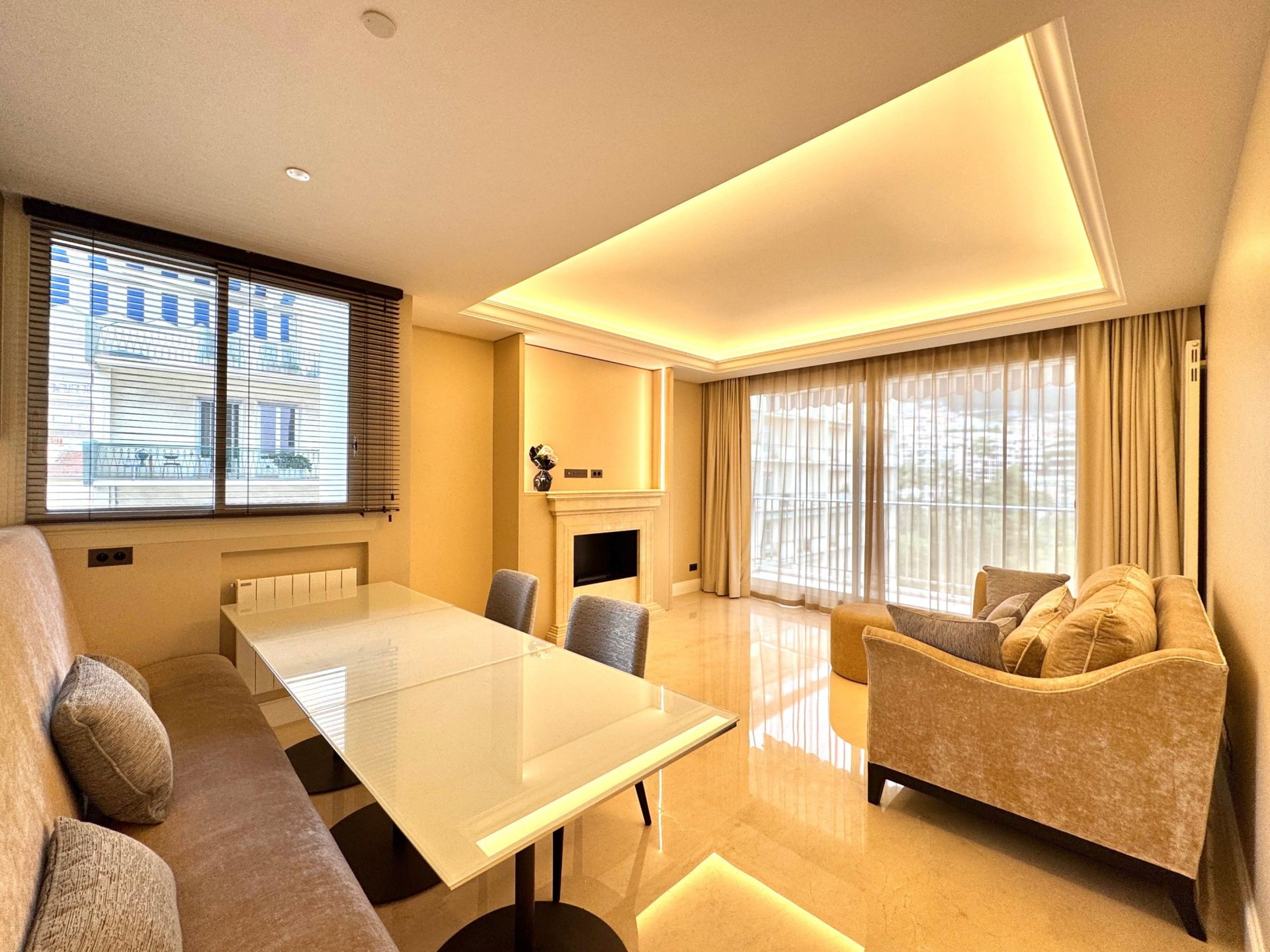 luxury apartment 2 Rooms for rent on MONACO (98000)