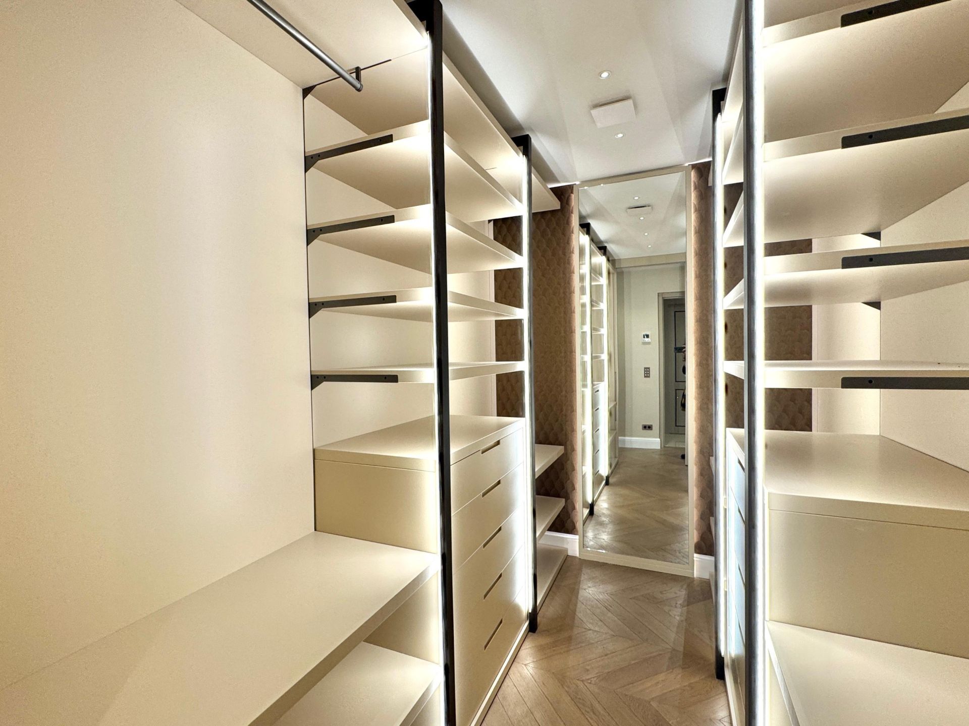 luxury apartment 2 Rooms for rent on MONACO (98000)