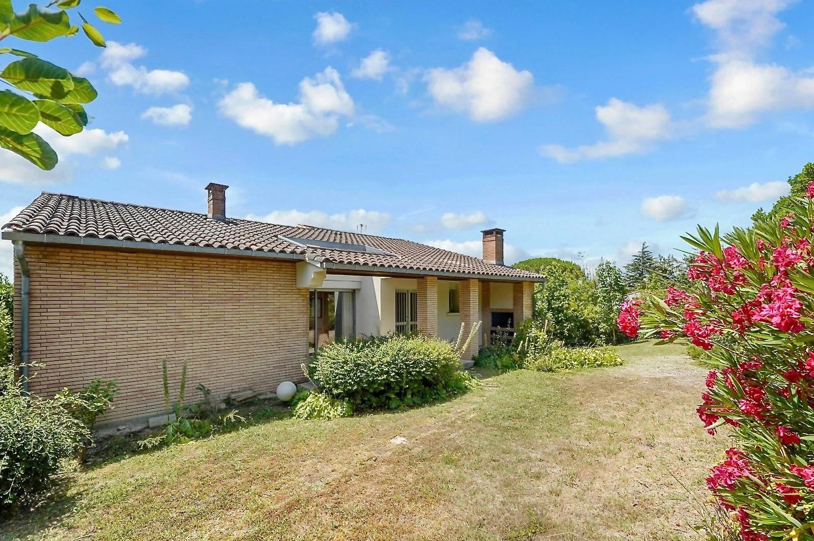 maison de luxe 4 Pièces en vente sur VIGOULET AUZIL (31320)