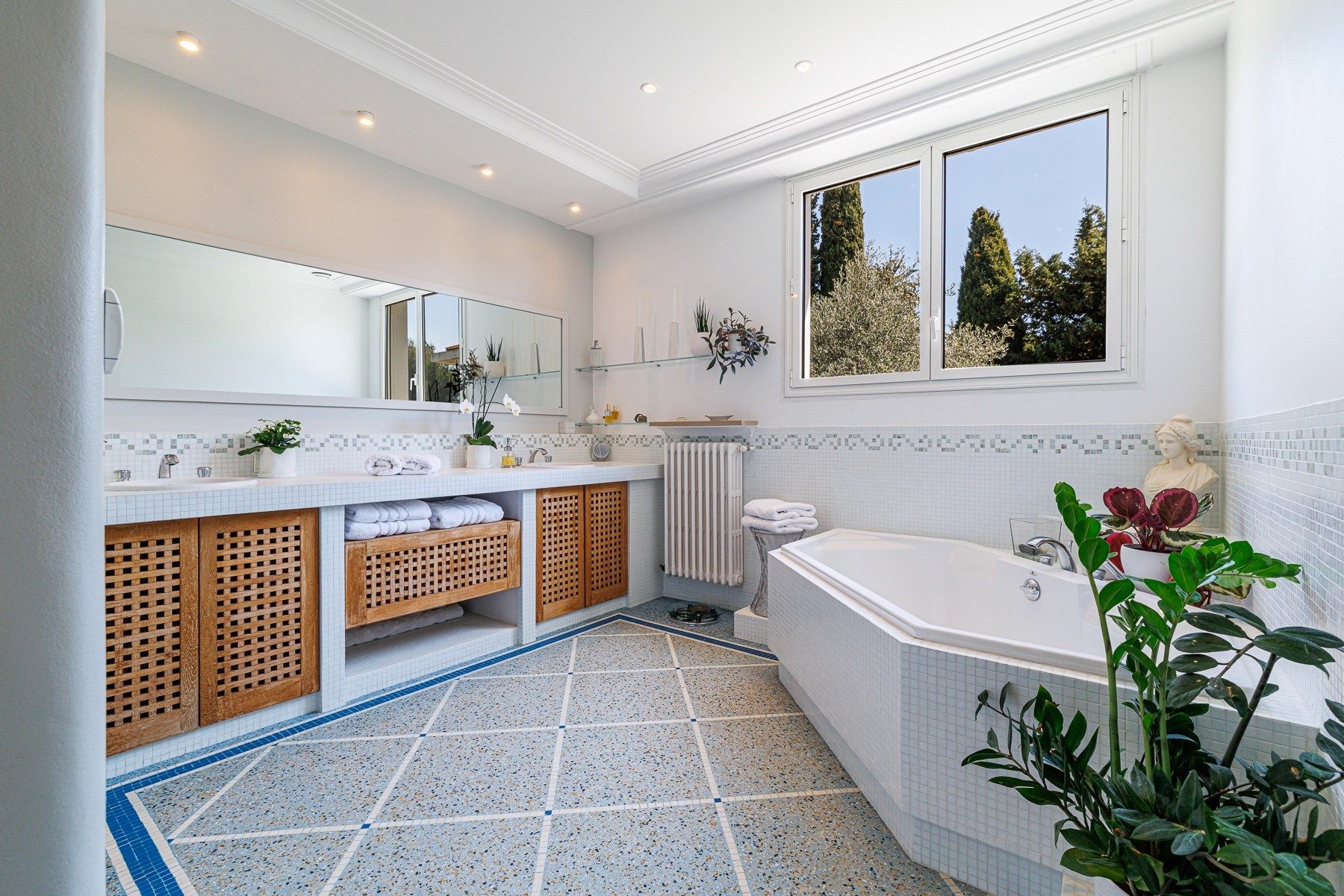 hôtel particulier 10 Pièces en vente sur NICE (06000)