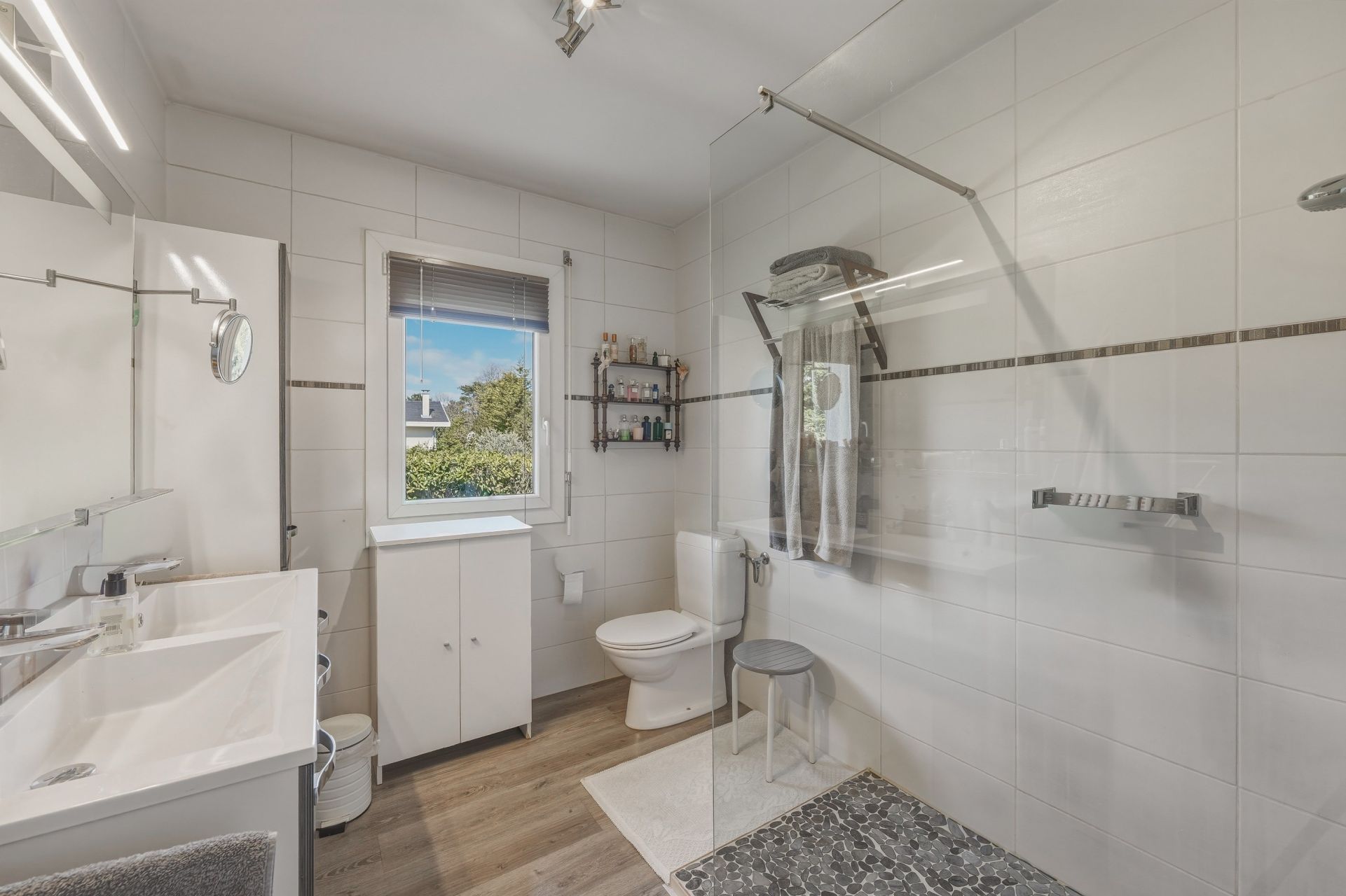 villa de luxe 4 Pièces en vente sur CHENS SUR LEMAN (74140)