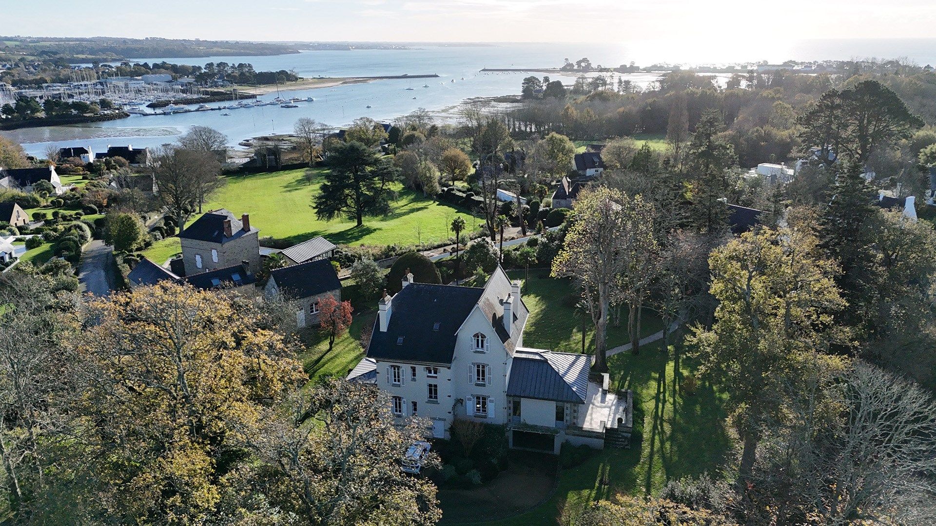 maison de luxe 17 Pièces en vente sur LA FORET FOUESNANT (29940)