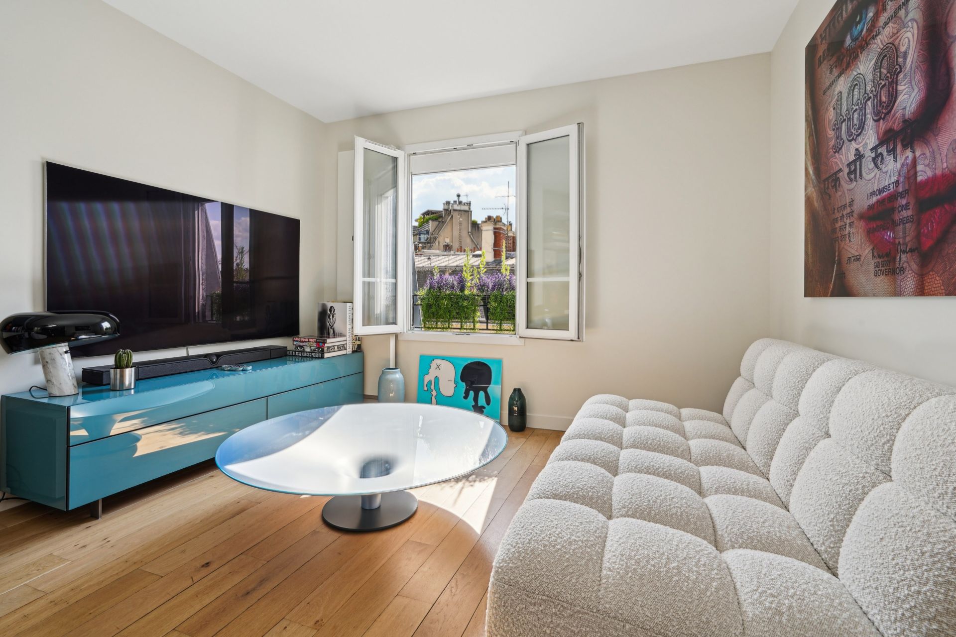 luxury apartment 2 Rooms for rent on PARIS (75017)