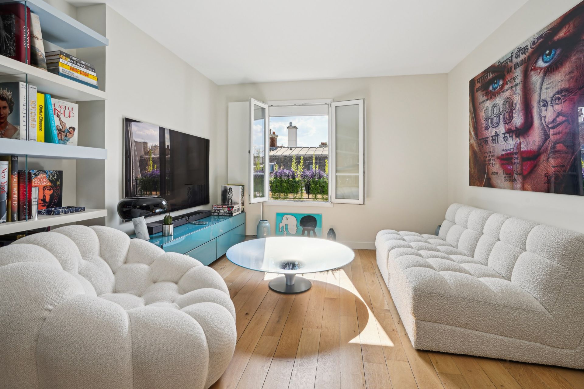 luxury apartment 2 Rooms for rent on PARIS (75017)