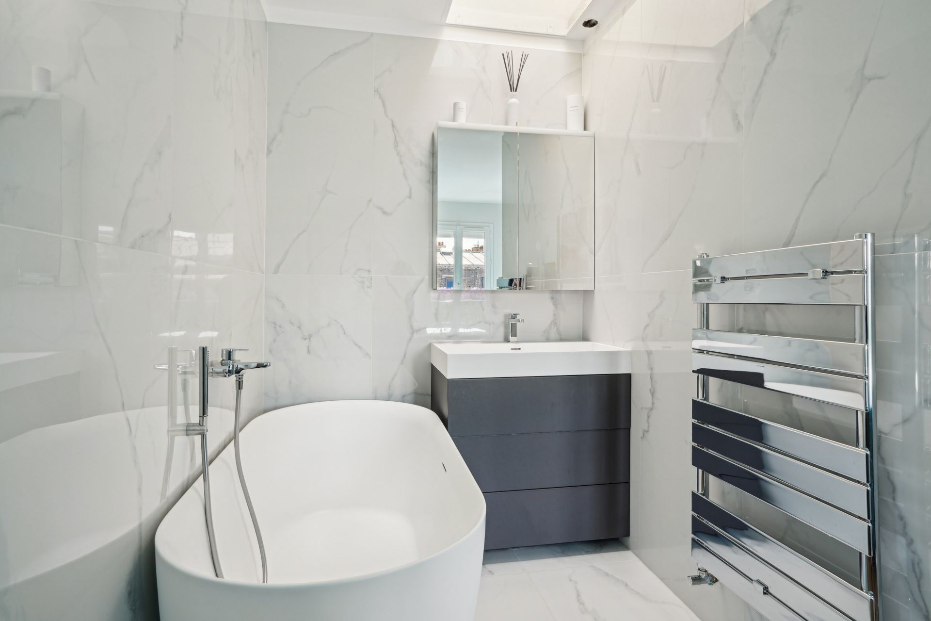 luxury apartment 2 Rooms for rent on PARIS (75017)