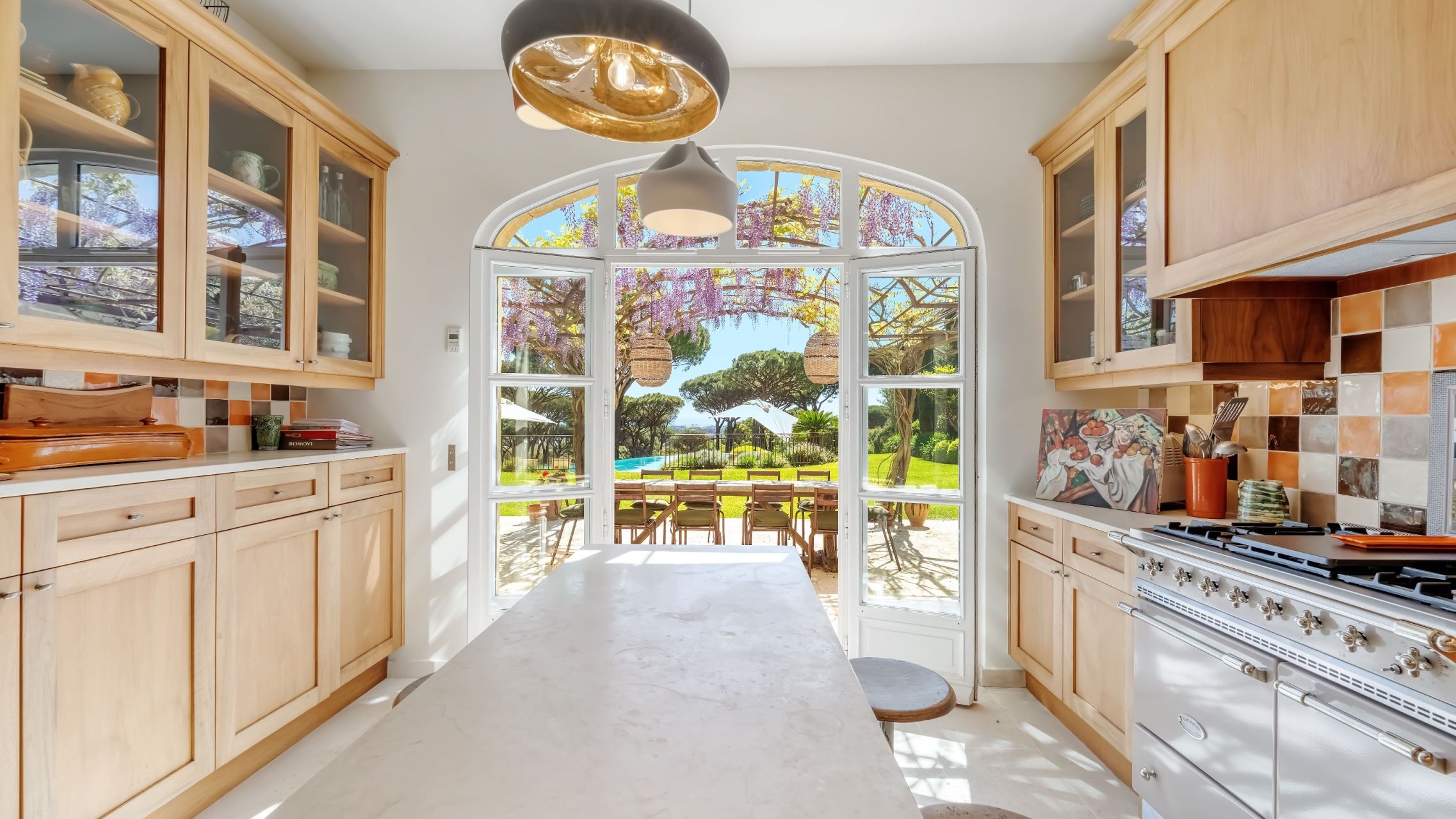luxury villa 9 Rooms for sale on RAMATUELLE (83350)