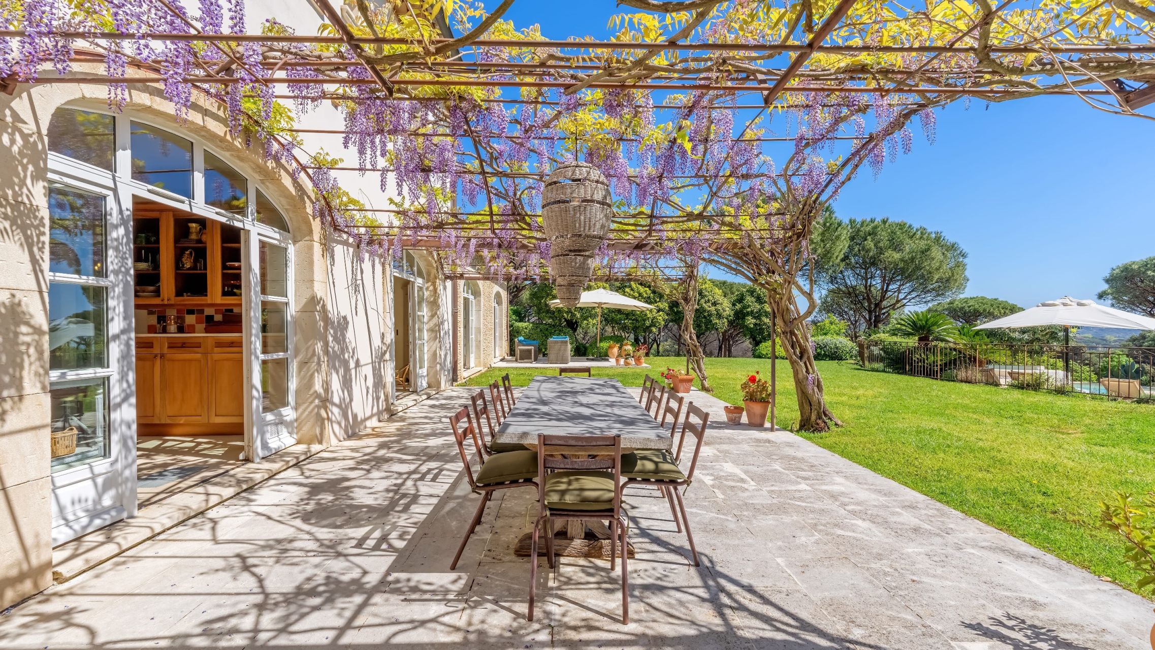 luxury villa 9 Rooms for sale on RAMATUELLE (83350)