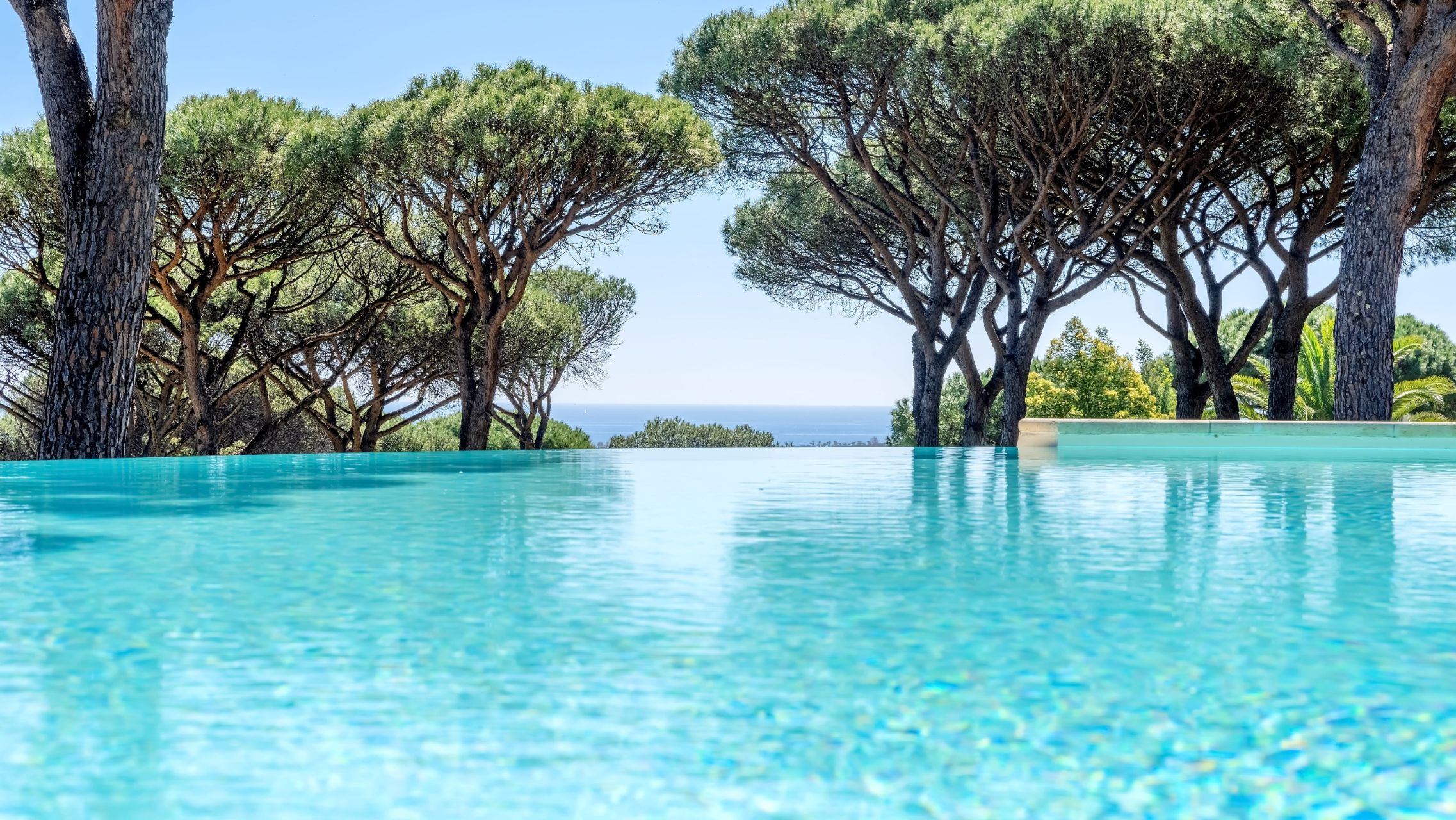 luxury villa 9 Rooms for sale on RAMATUELLE (83350)