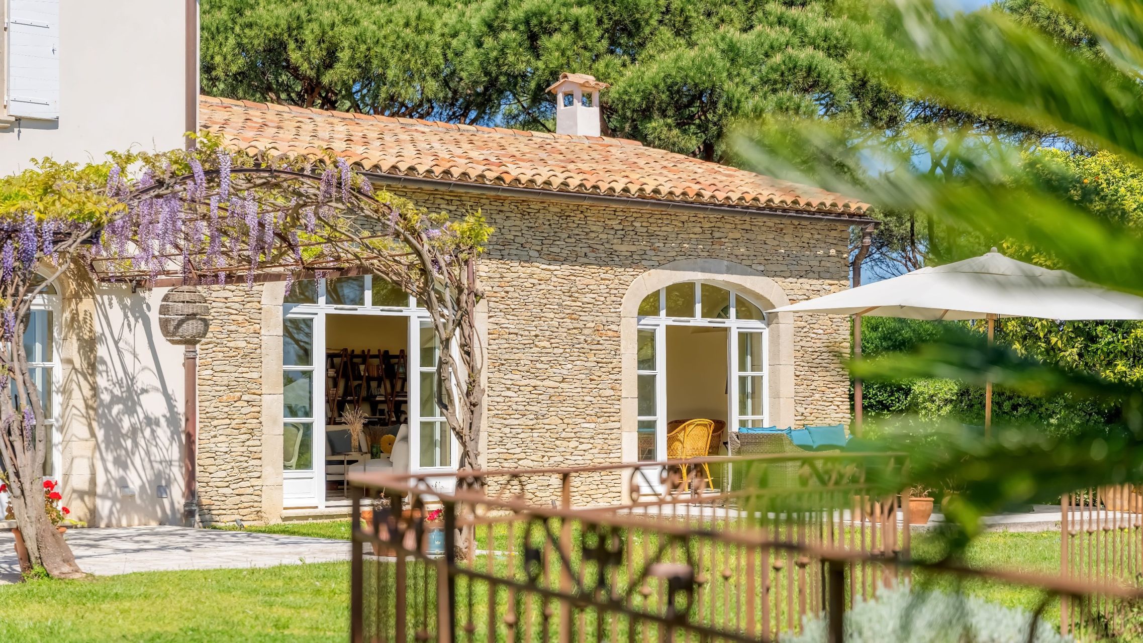 luxury villa 9 Rooms for sale on RAMATUELLE (83350)