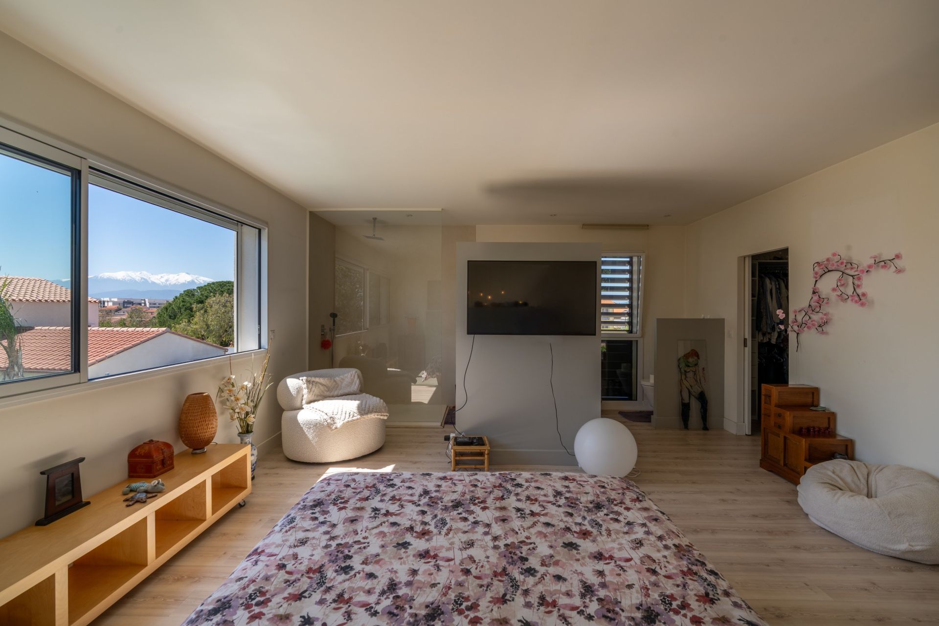 luxury house 6 Rooms for sale on POLLESTRES (66450)