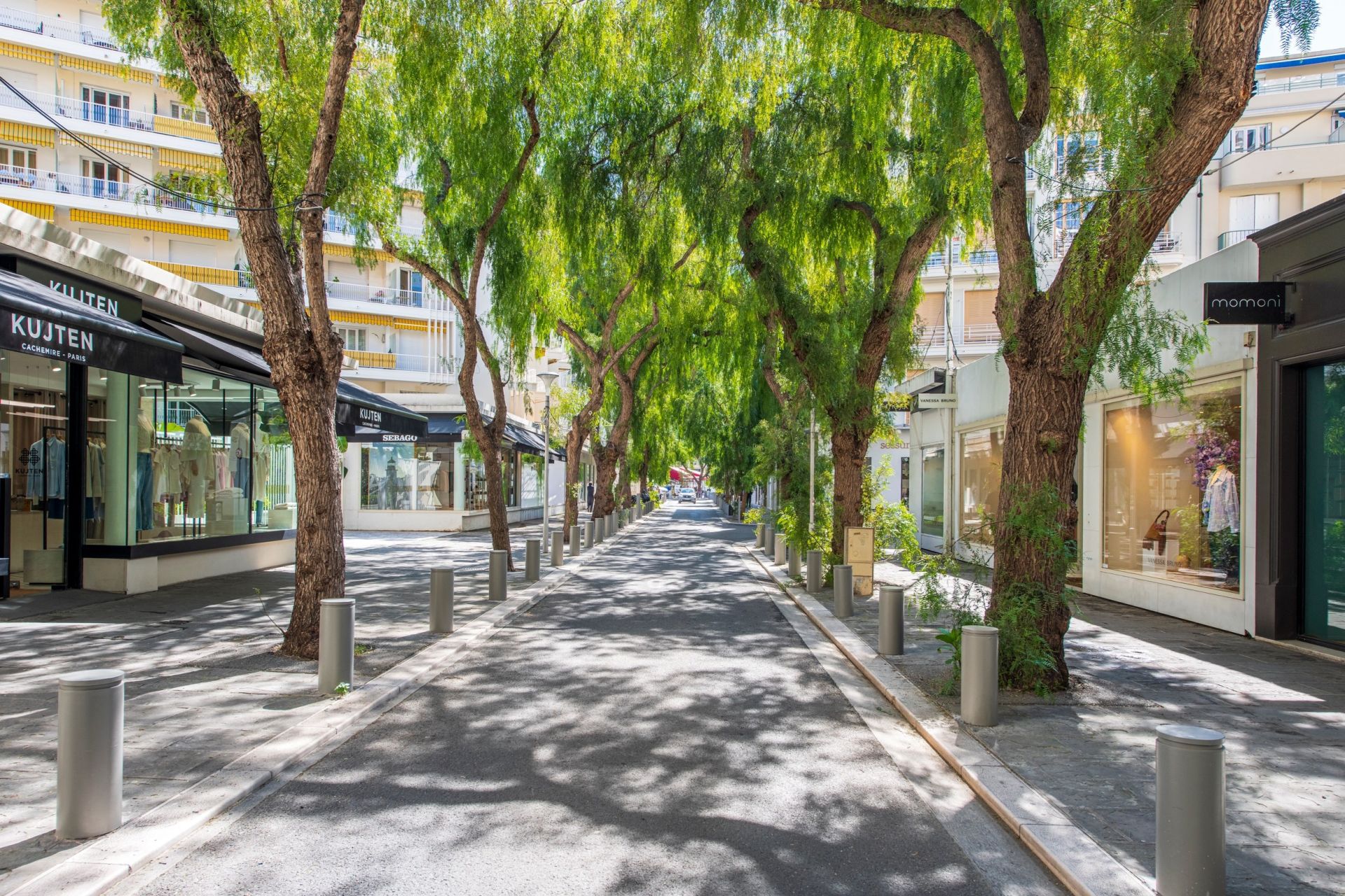 luxury apartment 2 Rooms for sale on NICE (06000)