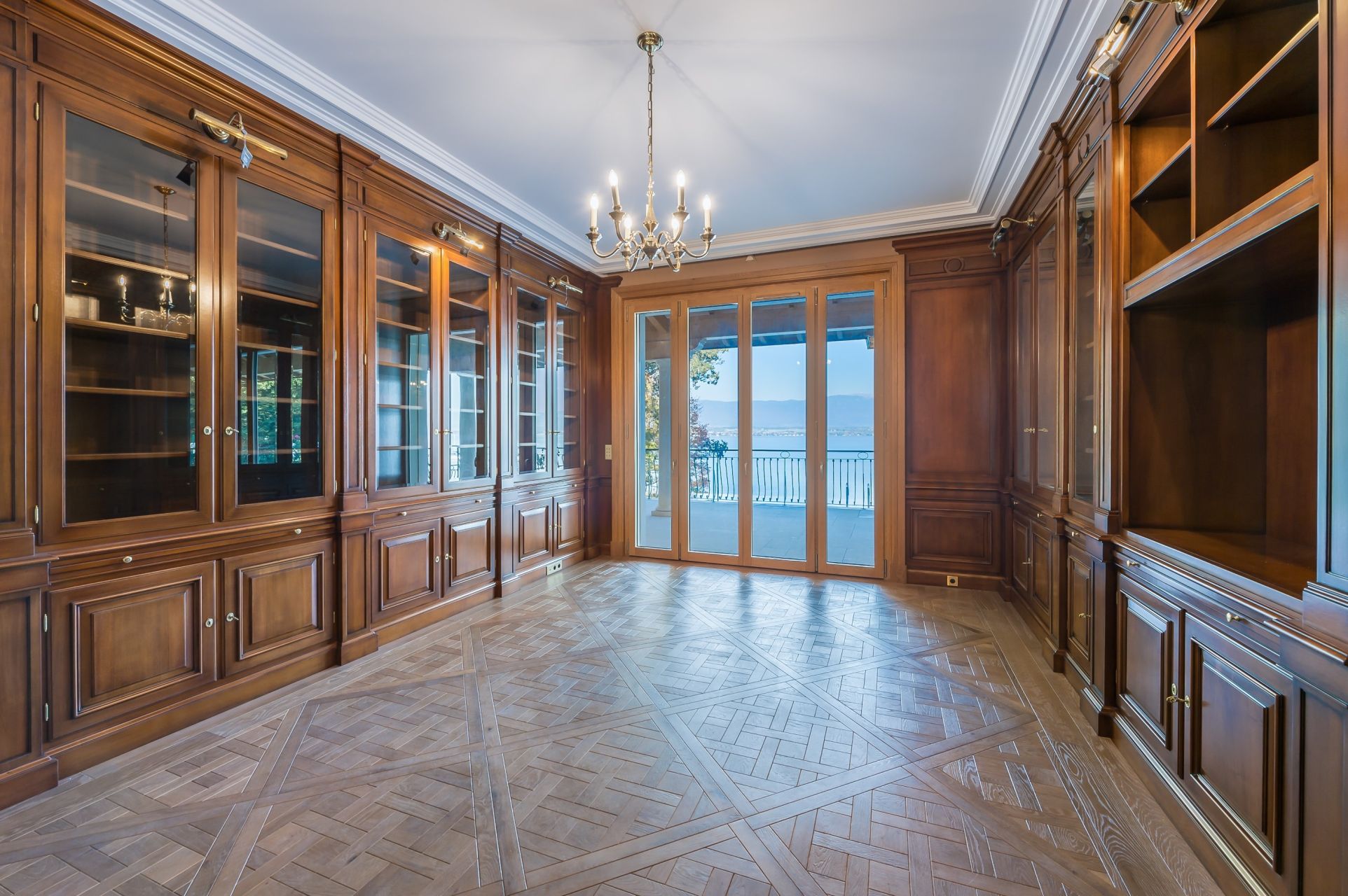 luxury property 14 Rooms for sale on CHENS SUR LEMAN (74140)