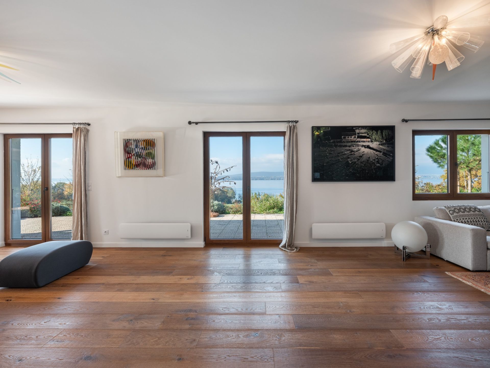 luxury house 9 Rooms for sale on CHENS SUR LEMAN (74140)
