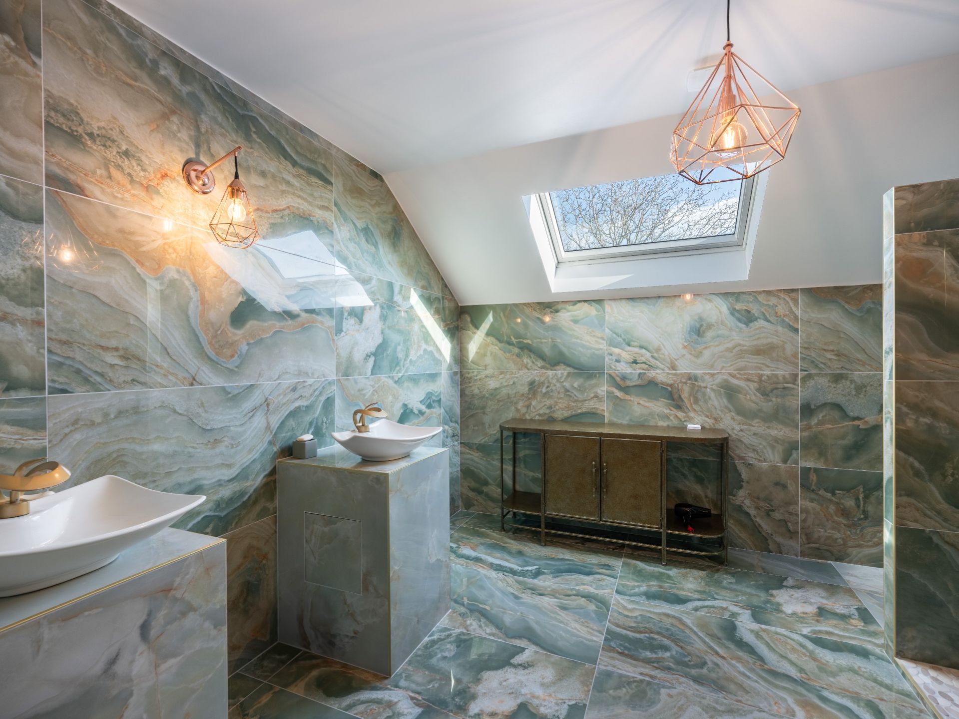 luxury house 9 Rooms for sale on CHENS SUR LEMAN (74140)