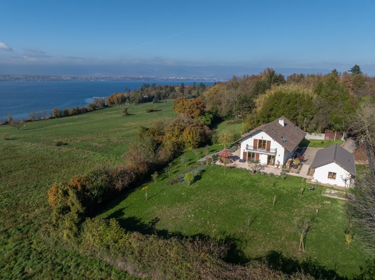 maison de luxe 9 Pièces en vente sur CHENS SUR LEMAN (74140)
