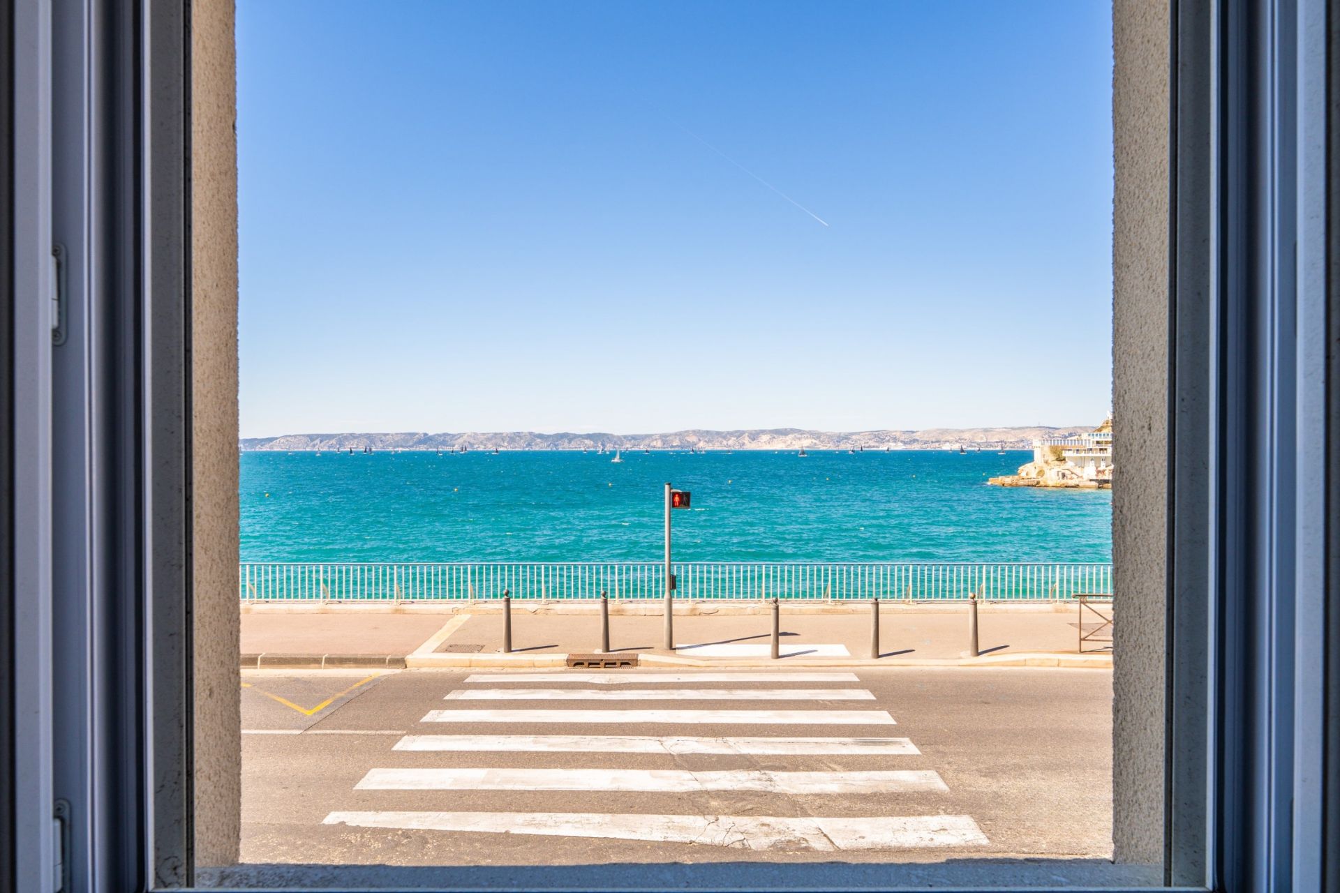 luxury apartment 4 Rooms for sale on MARSEILLE (13007)