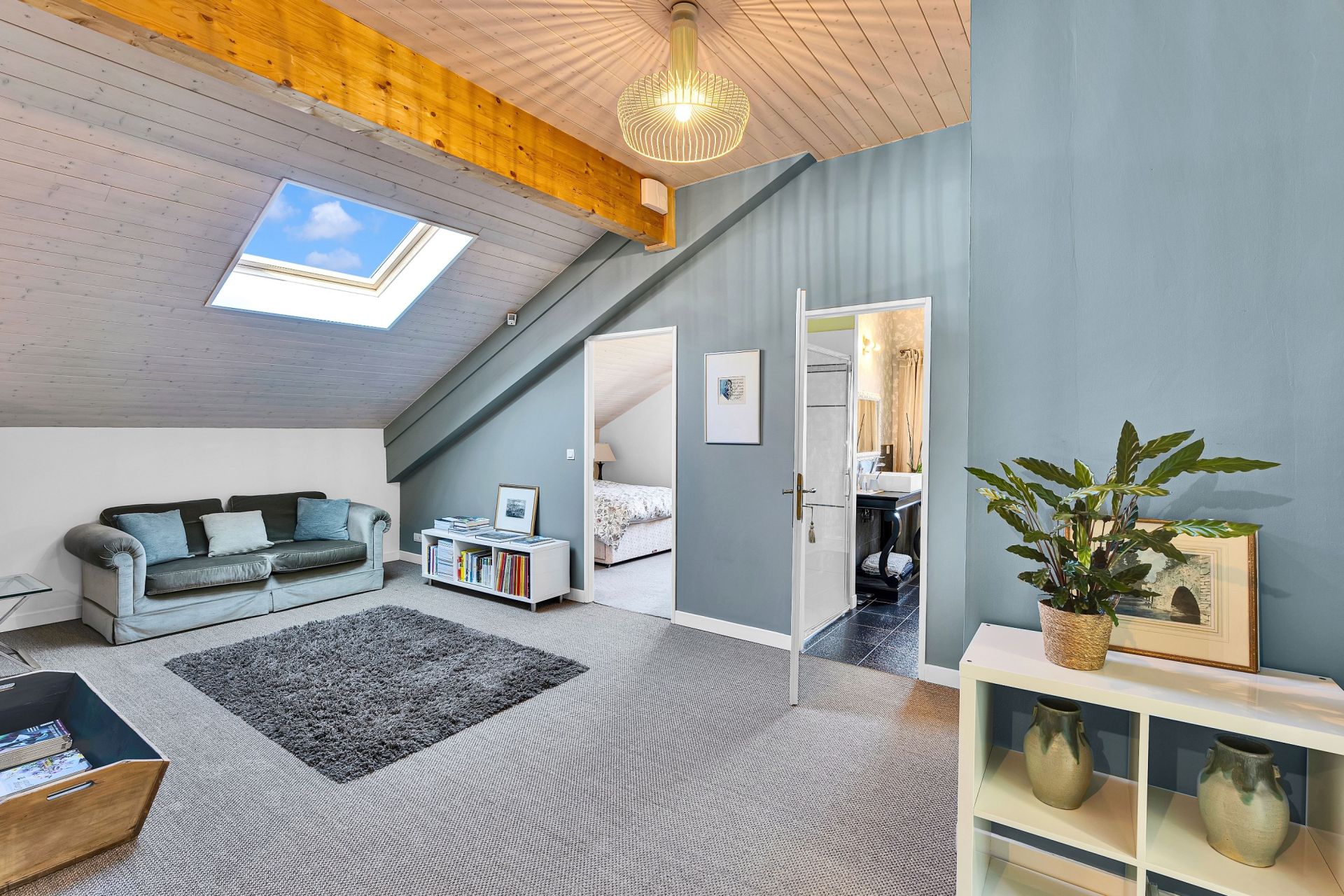 luxury house 8 Rooms for sale on DIVONNE LES BAINS (01220)