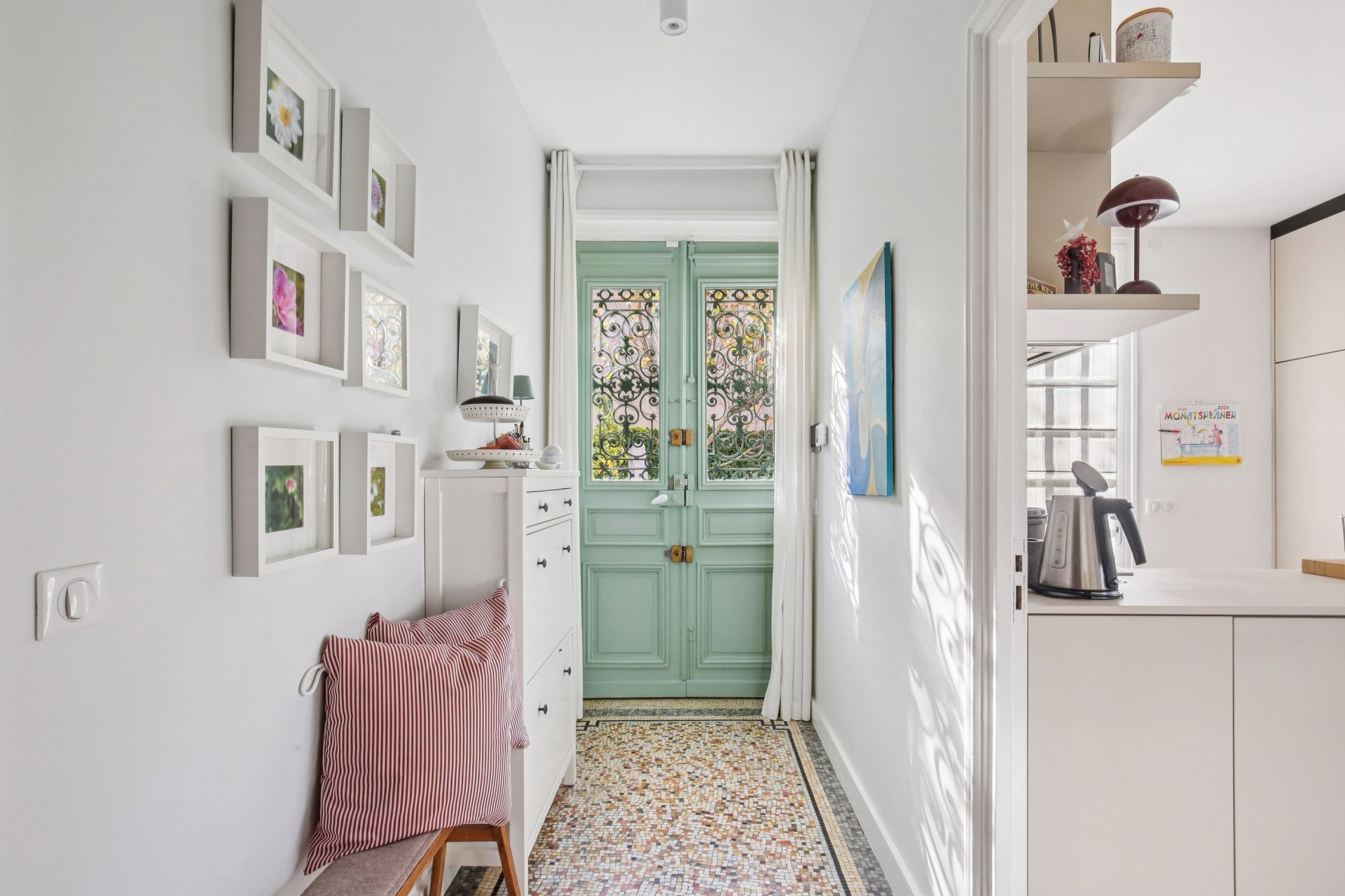 luxury house 7 Rooms for sale on LA CELLE ST CLOUD (78170)