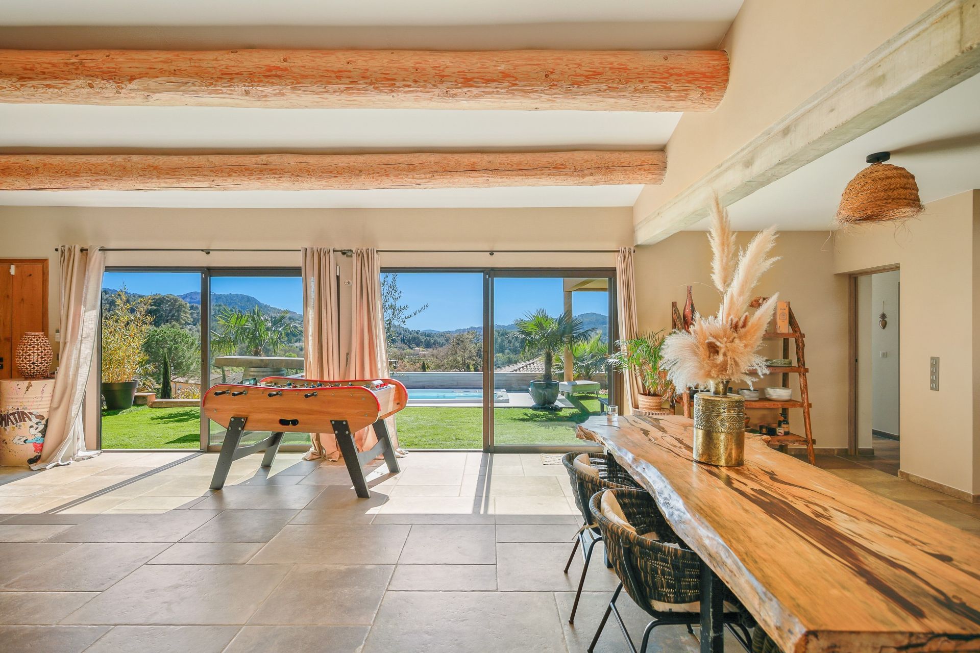 maison de luxe 6 Pièces en vente sur LE CASTELLET (83330)