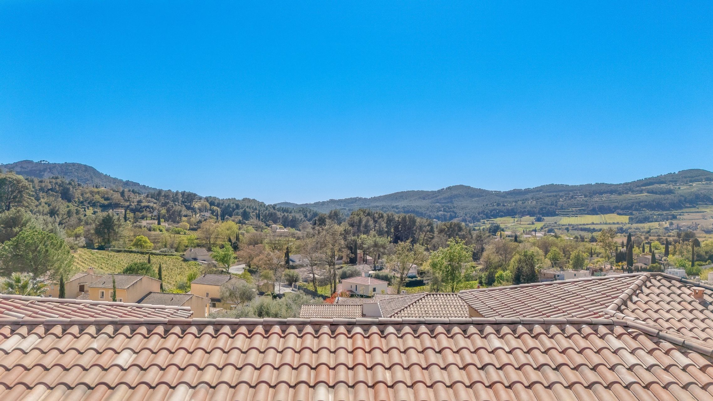 maison de luxe 6 Pièces en vente sur LE CASTELLET (83330)