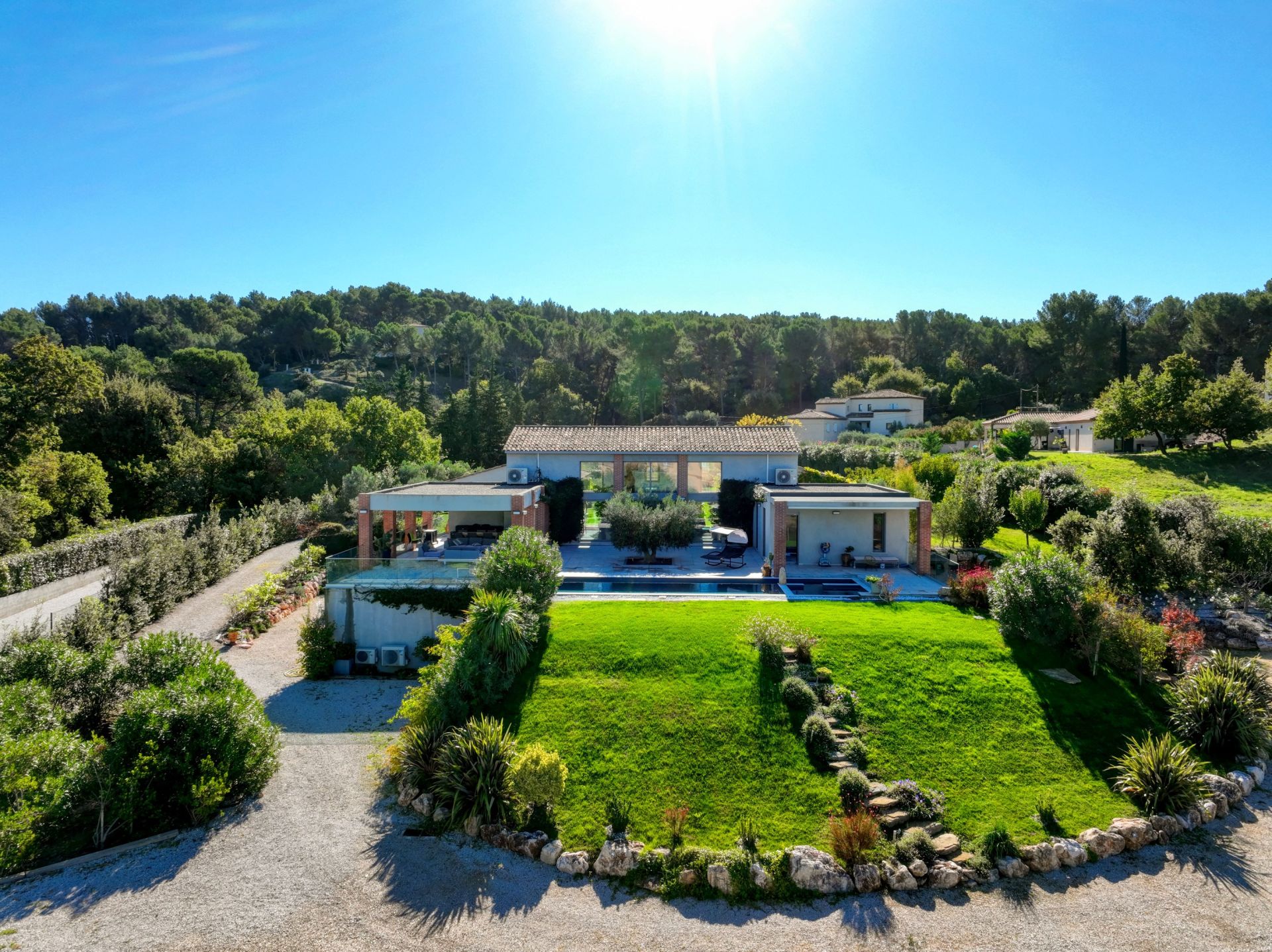 luxury house 8 Rooms for sale on BOUC BEL AIR (13320)