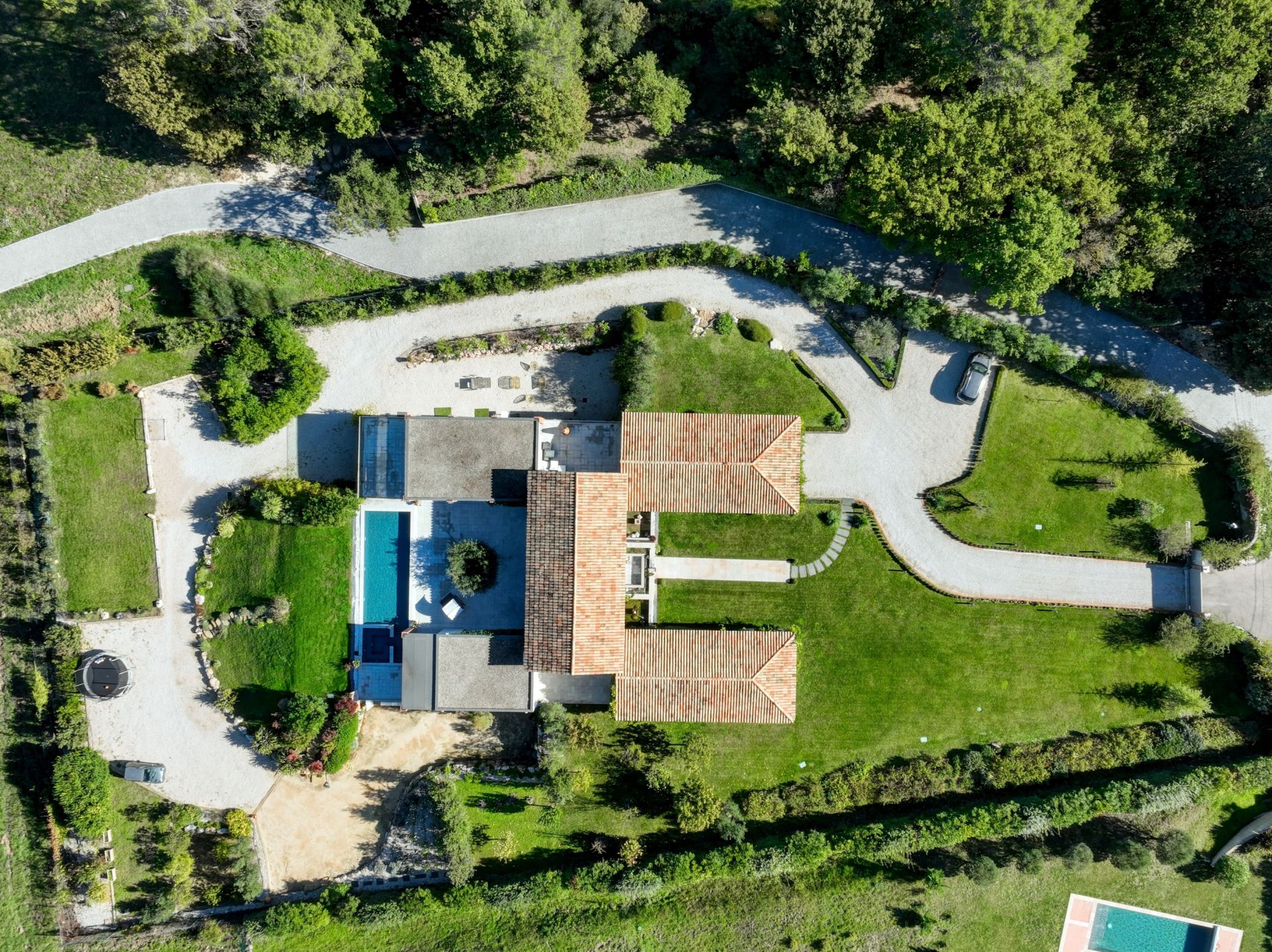 luxury house 8 Rooms for sale on BOUC BEL AIR (13320)