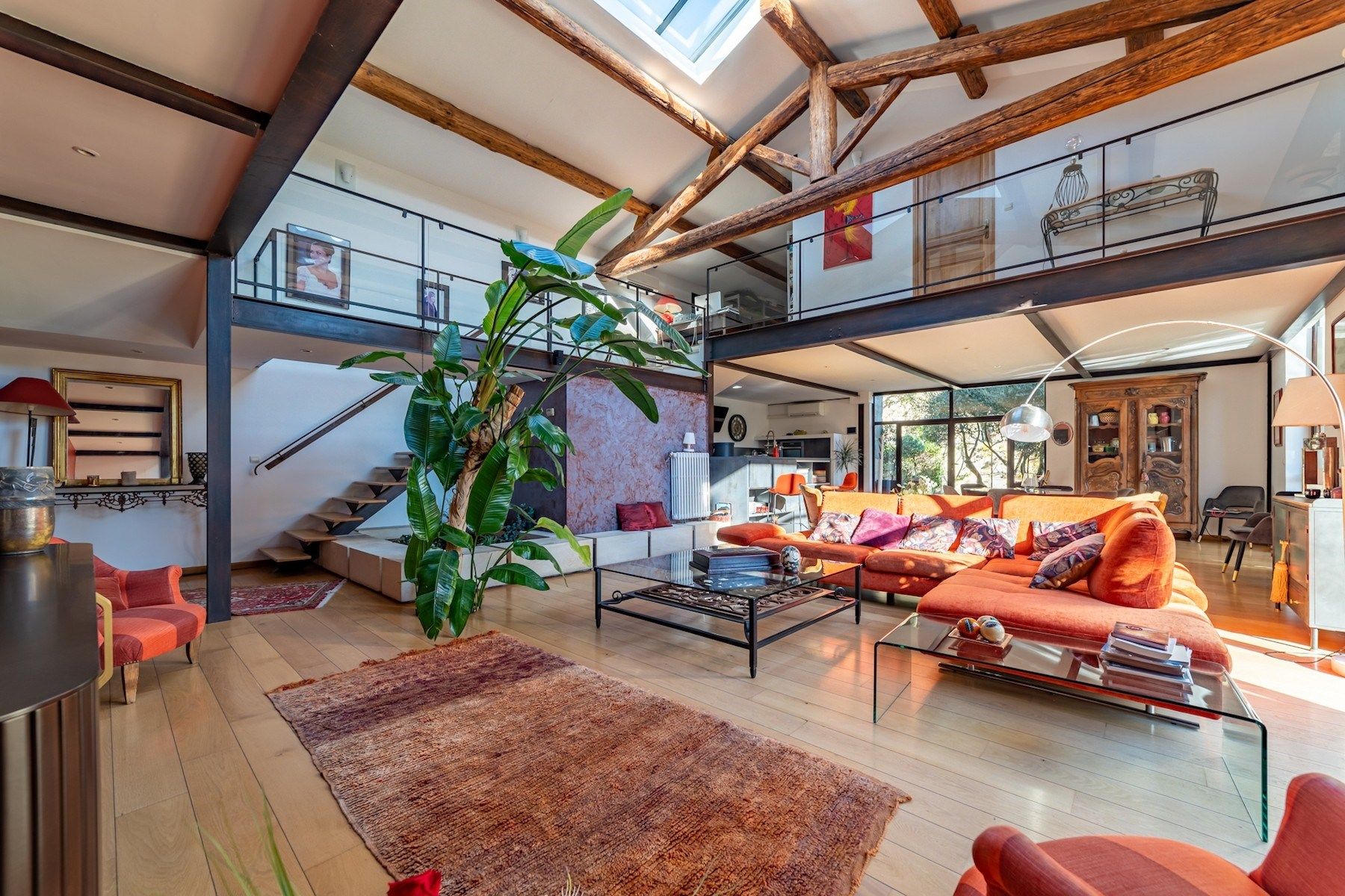 luxury house 8 Rooms for sale on MONTPELLIER (34000)