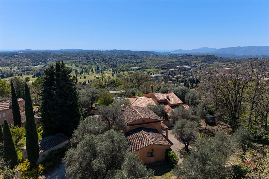 maison provençale de luxe 10 Pièces en vente sur CHATEAUNEUF GRASSE (06740)