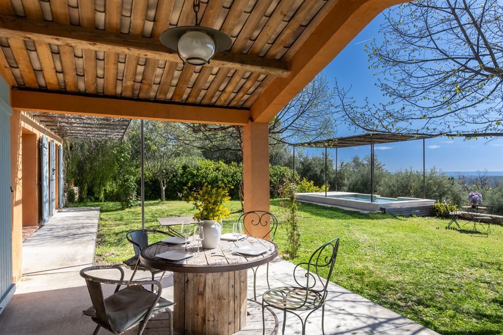 maison provençale de luxe 10 Pièces en vente sur CHATEAUNEUF GRASSE (06740)