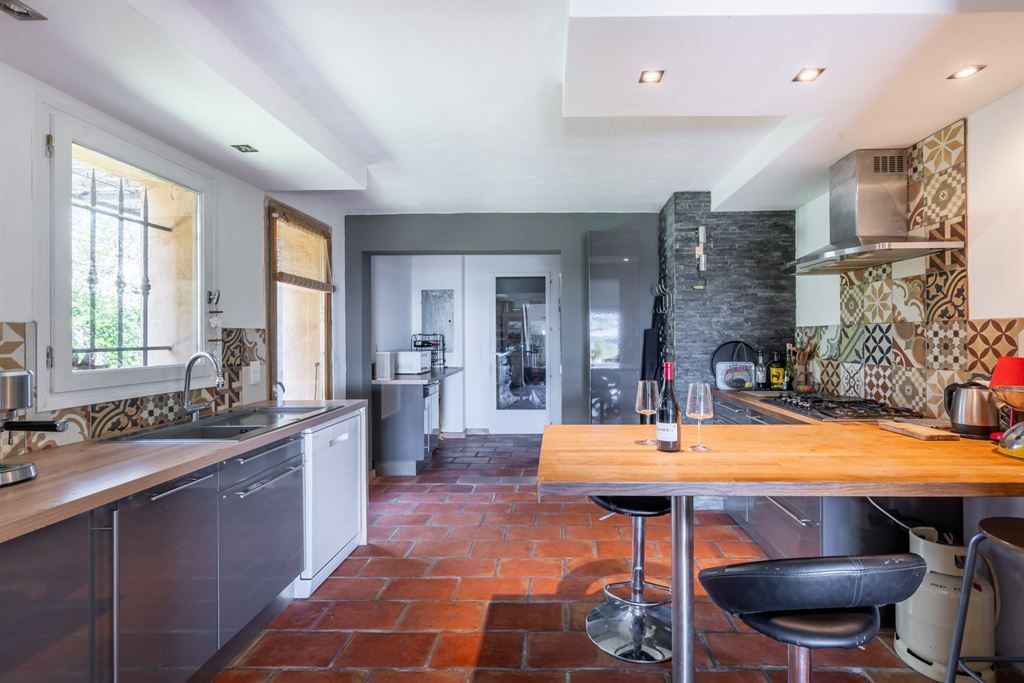 maison provençale de luxe 10 Pièces en vente sur CHATEAUNEUF GRASSE (06740)