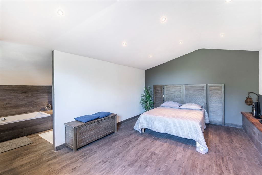 maison provençale de luxe 10 Pièces en vente sur CHATEAUNEUF GRASSE (06740)