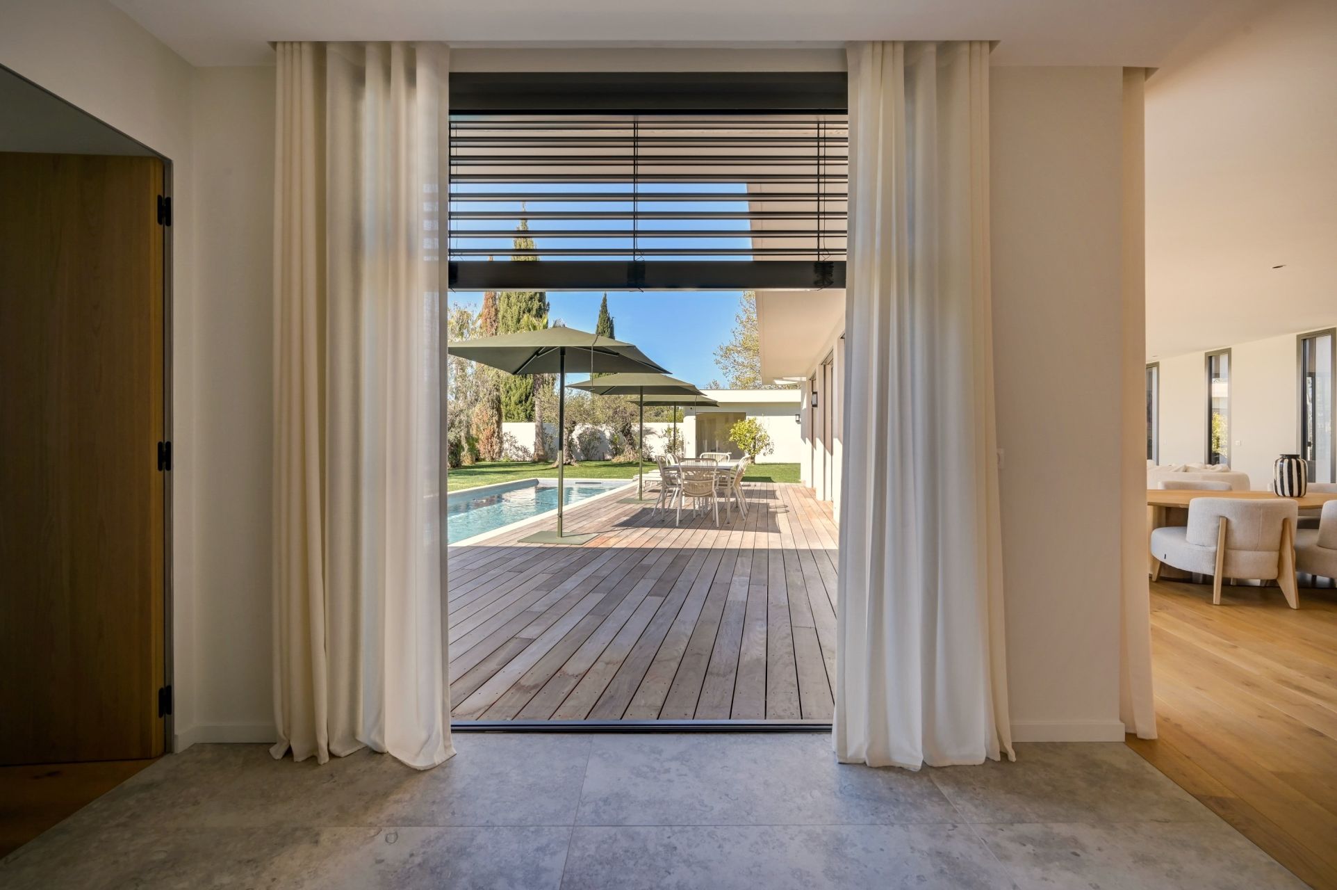 luxury house 8 Rooms for sale on AIX EN PROVENCE (13100)