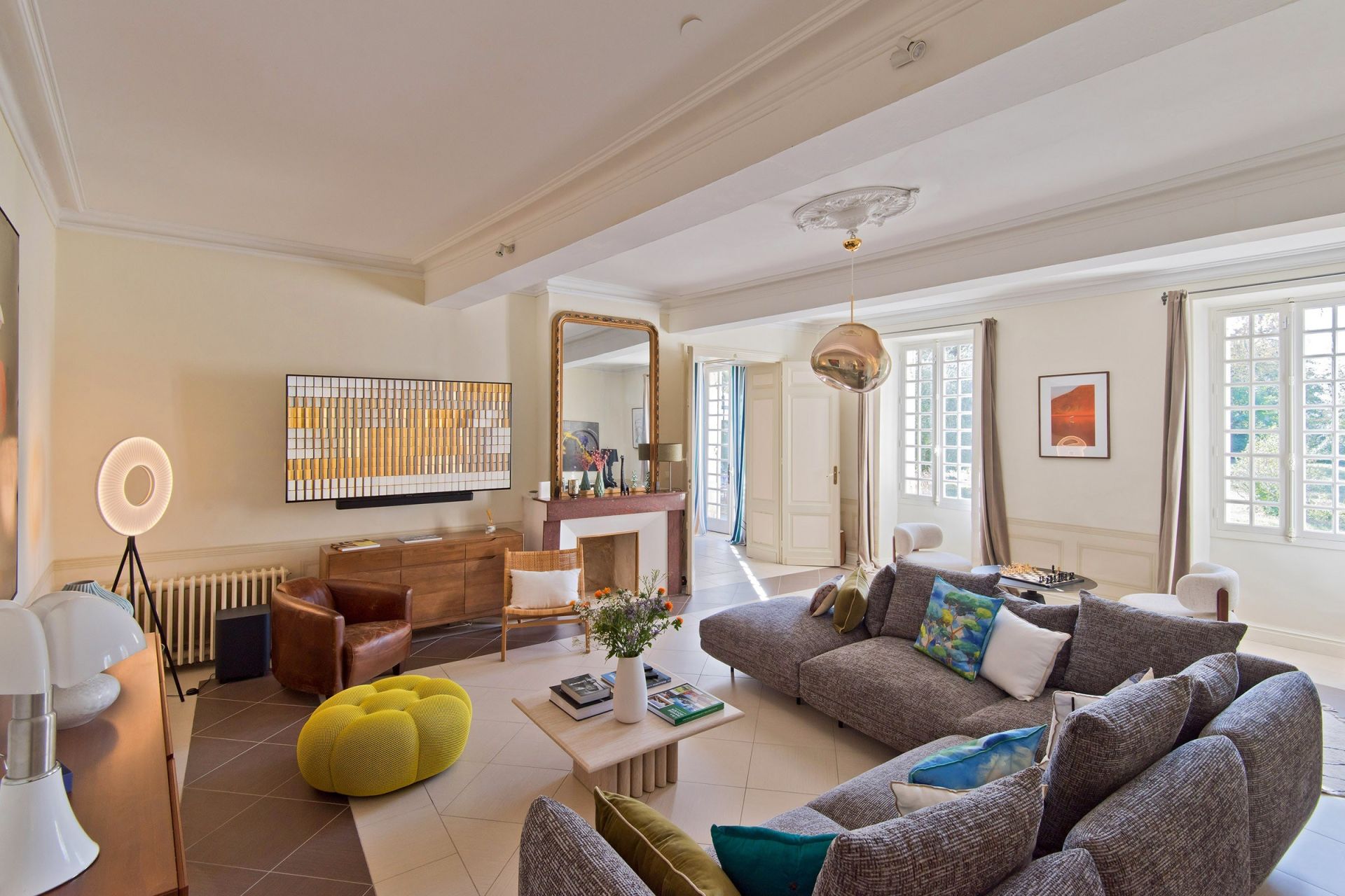 castle 12 Rooms for sale on BORDEAUX (33000)