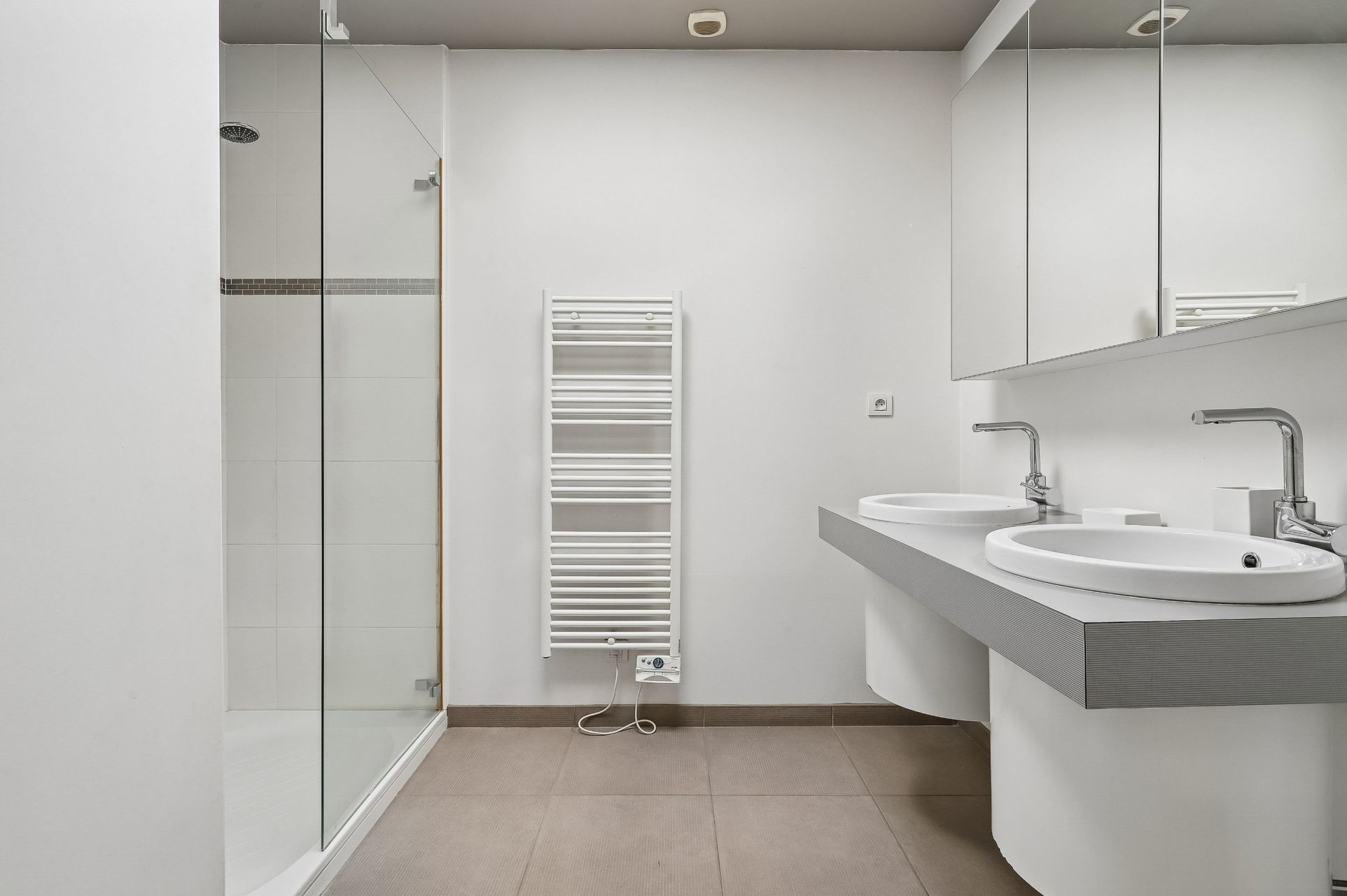 luxury house 9 Rooms for sale on MARCQ EN BAROEUL (59700)