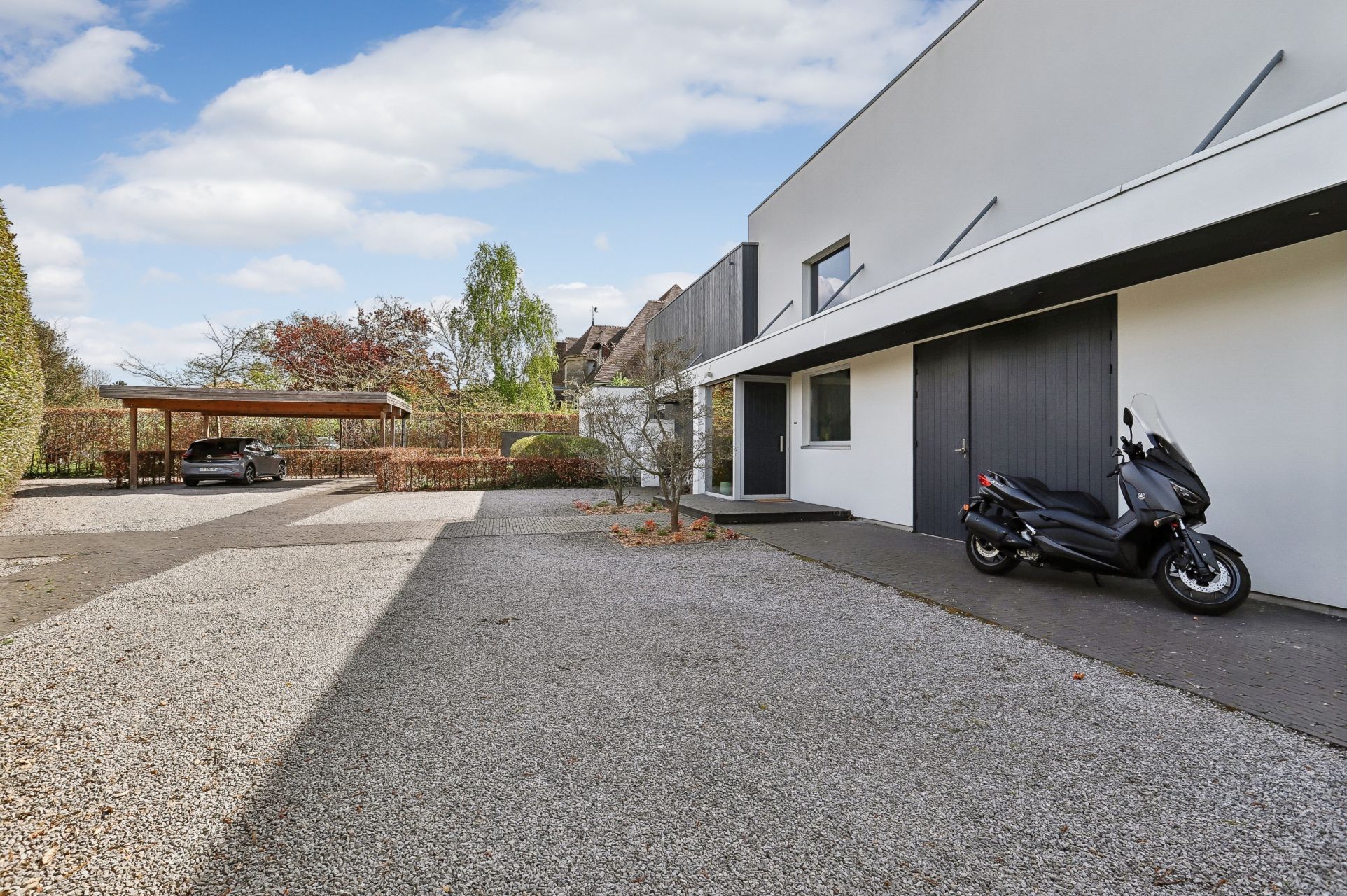 luxury house 9 Rooms for sale on WASQUEHAL (59290)