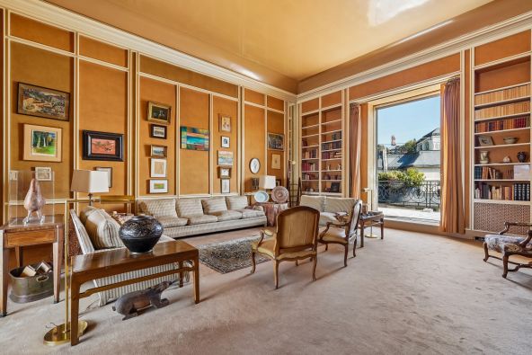 luxury apartment 9 Rooms for sale on PARIS (75016)