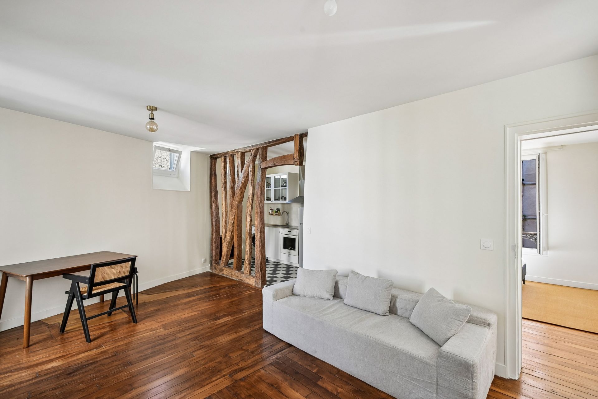 luxury apartment 2 Rooms for sale on PARIS (75018)